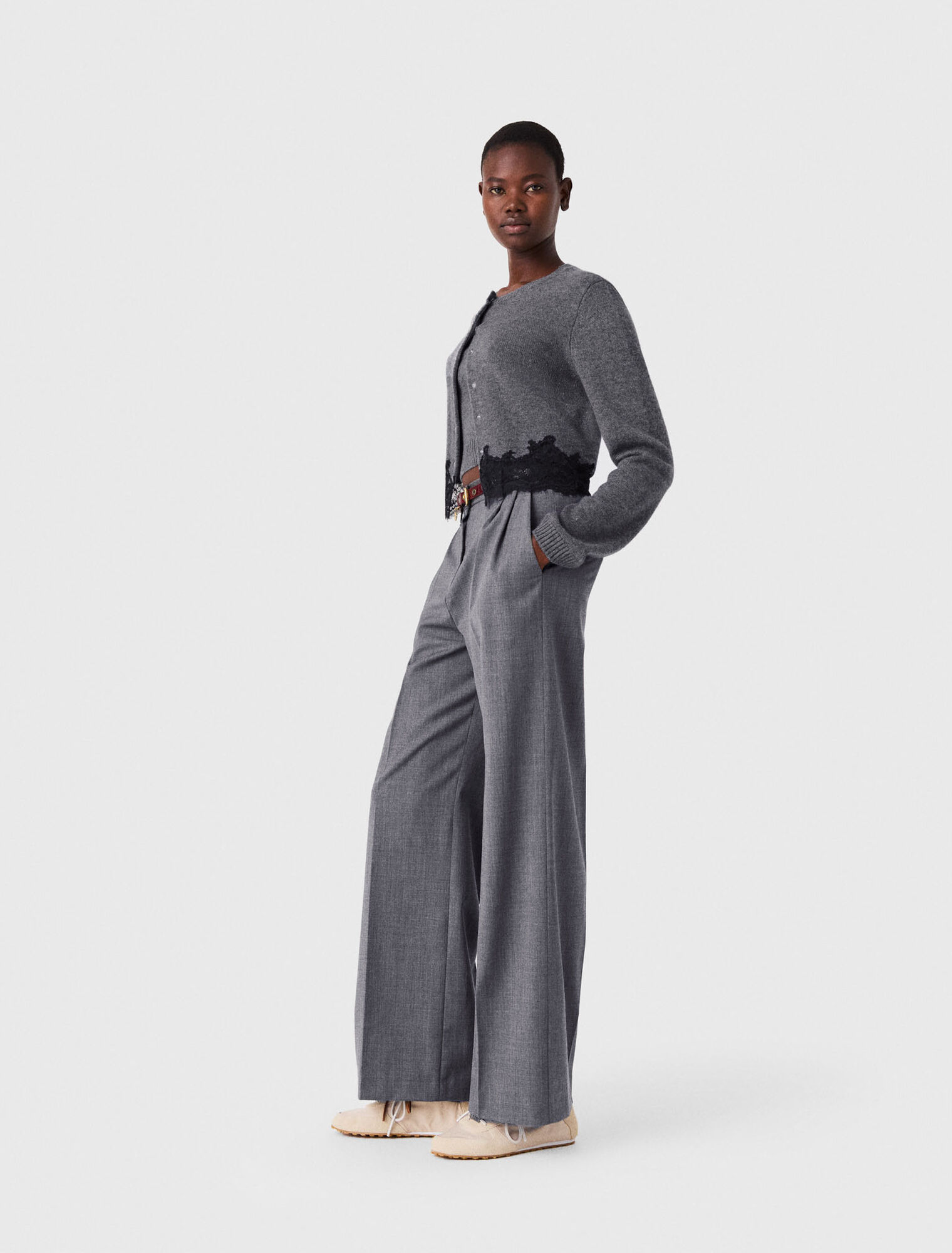 Twinset with lace trim