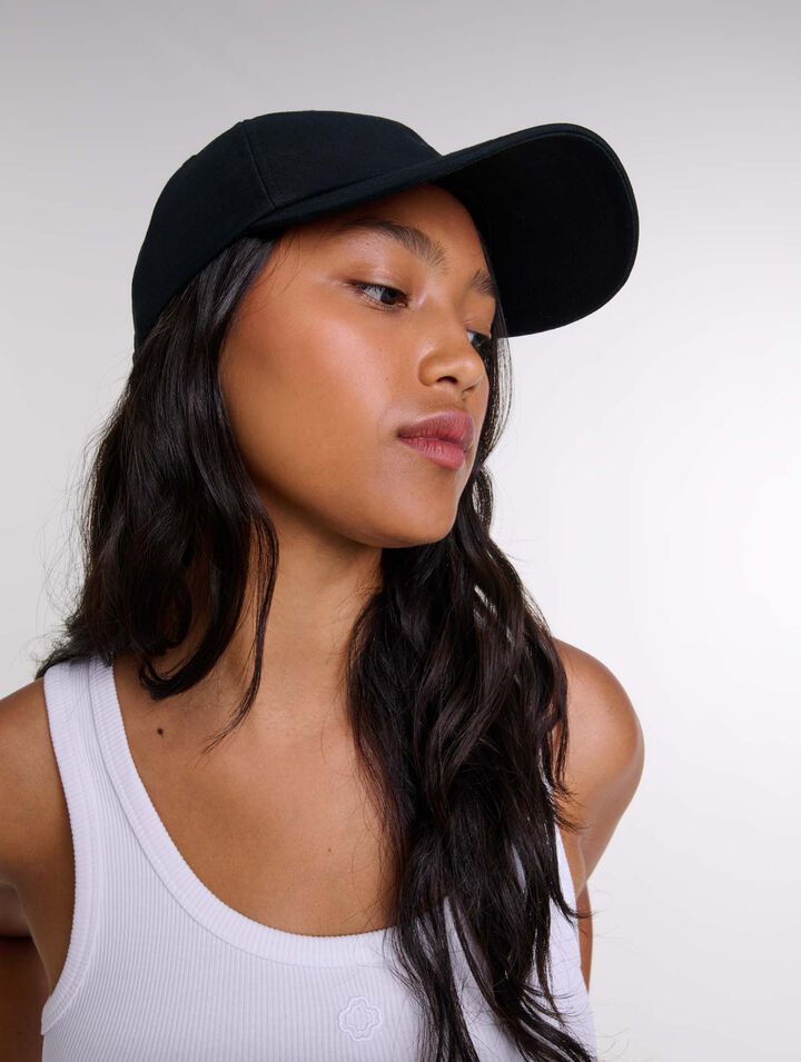 Cotton cap with gold-tone buckle