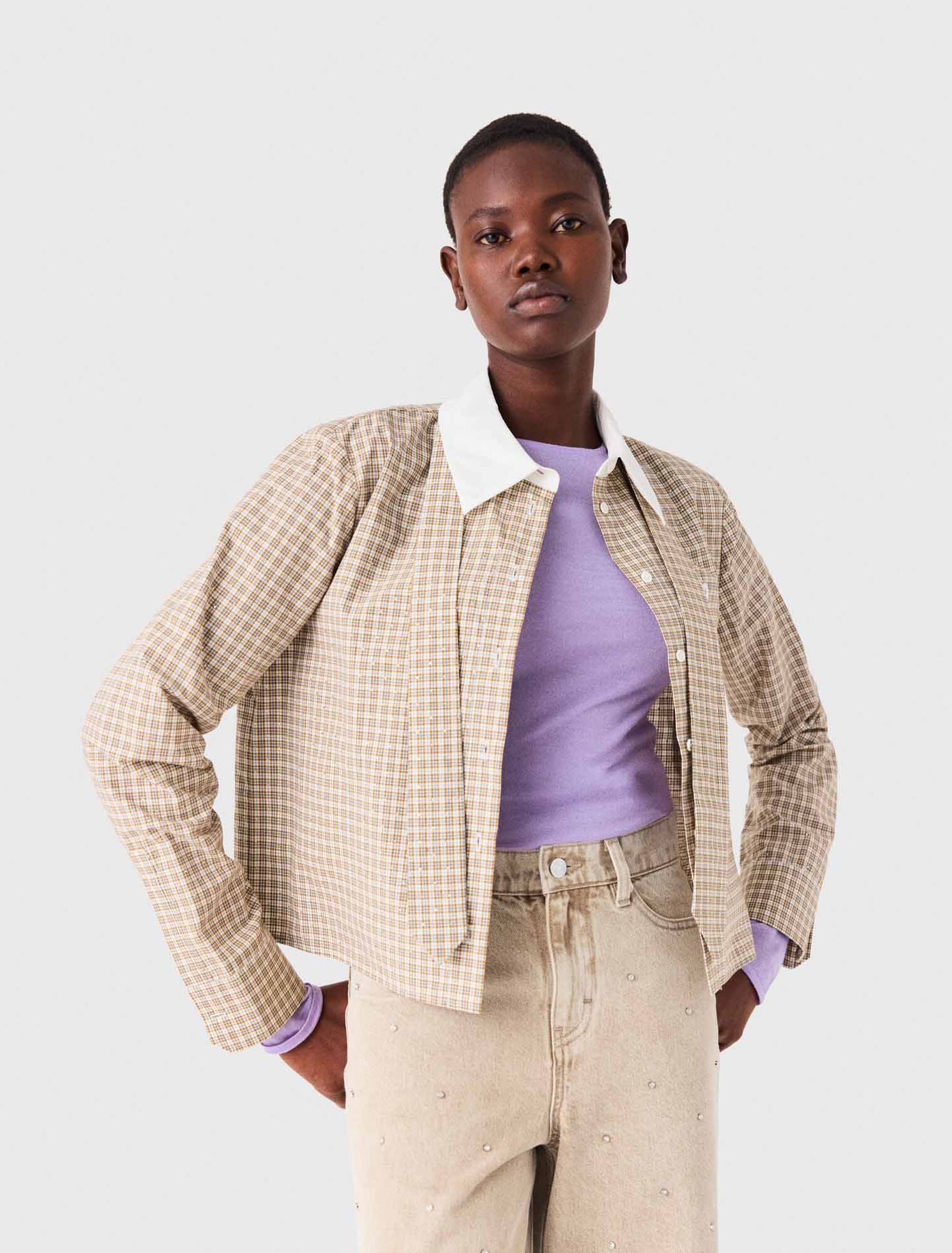 Chemise courte &agrave; carreaux strass&eacute;e