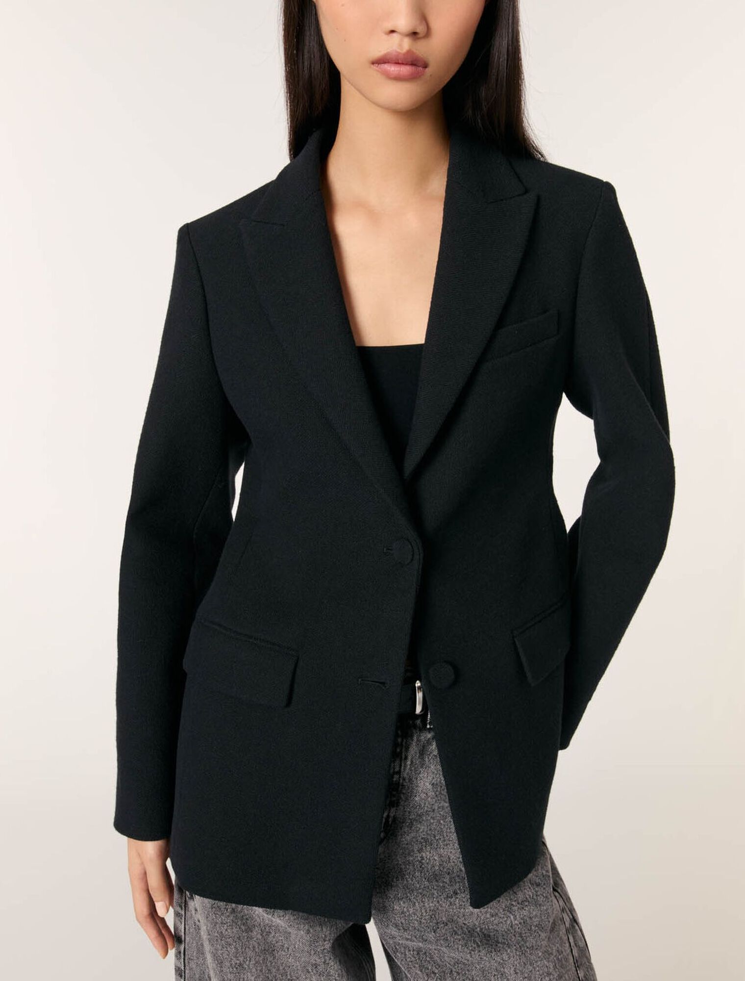 Slim-fit suit jacket