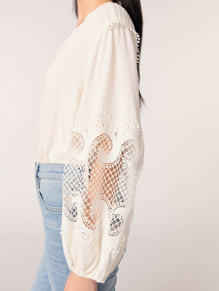 Chemise à manches brodées