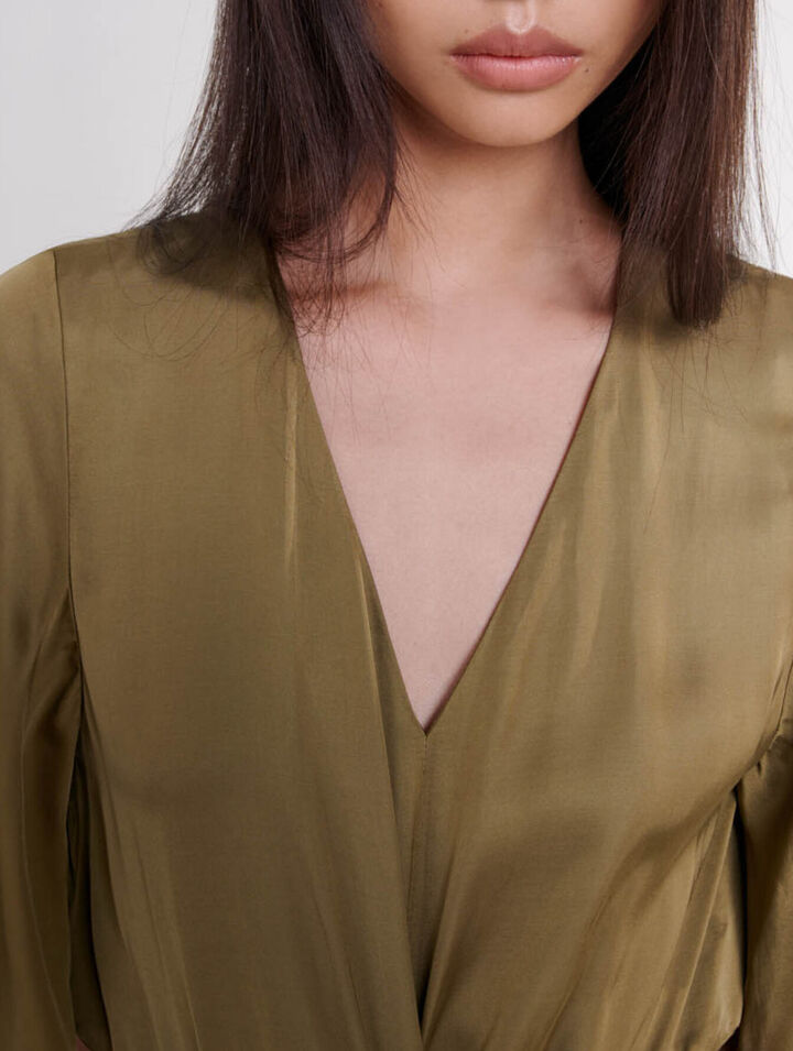 Robe longue satinée ajourée