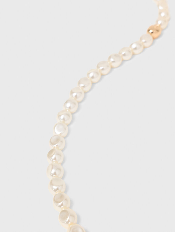 Pearl choker necklace
