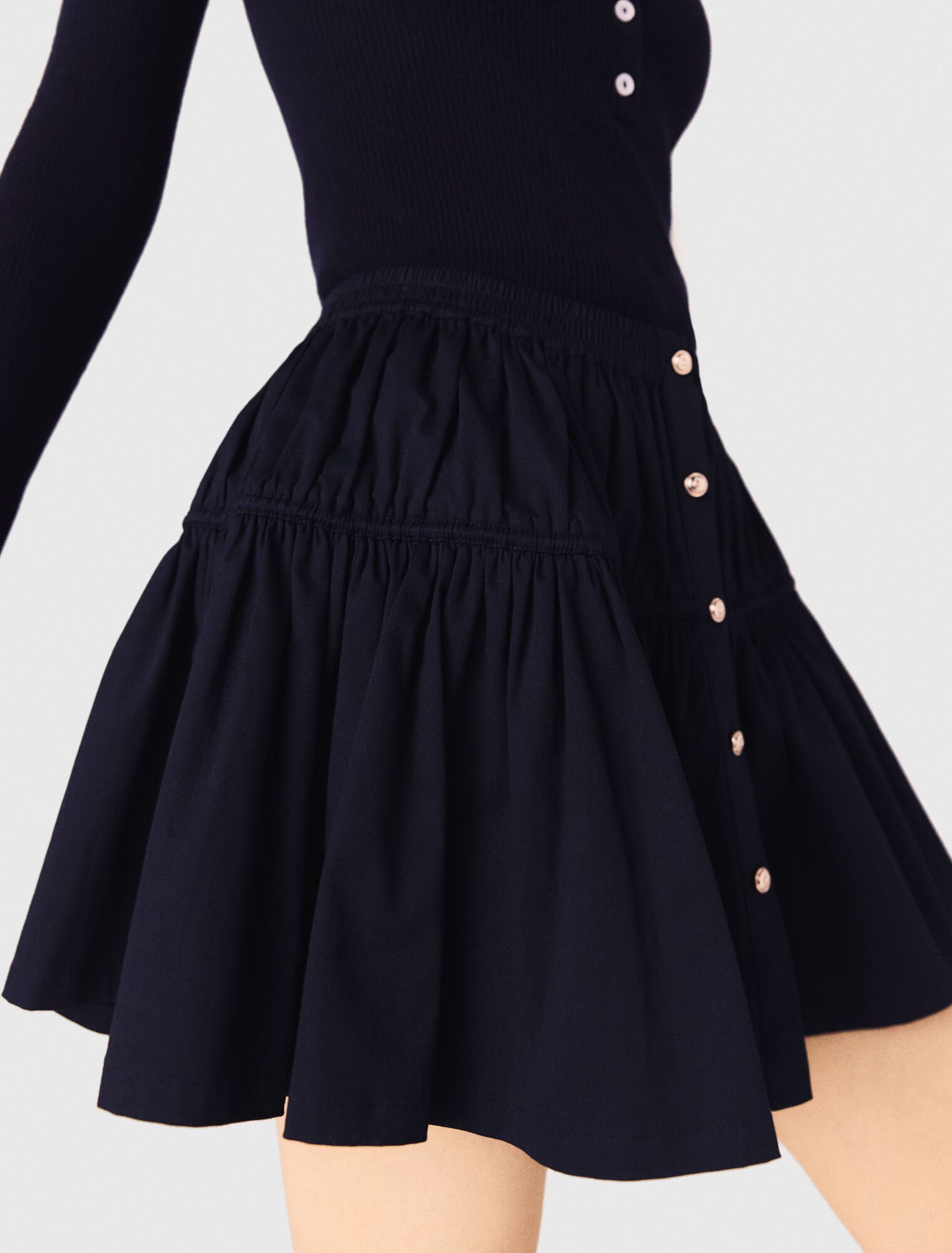 Short elasticated waist skirt