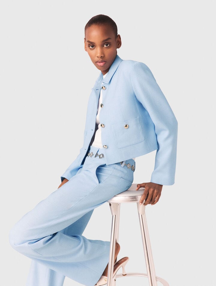 Short single-breasted jacket