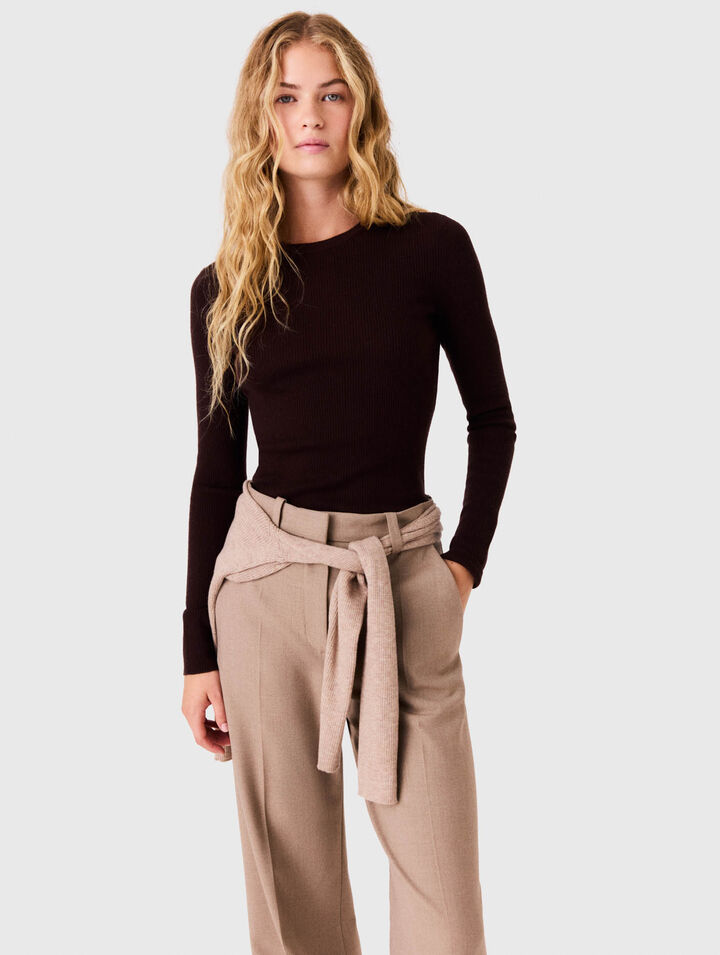 Second-skin round neck jumper