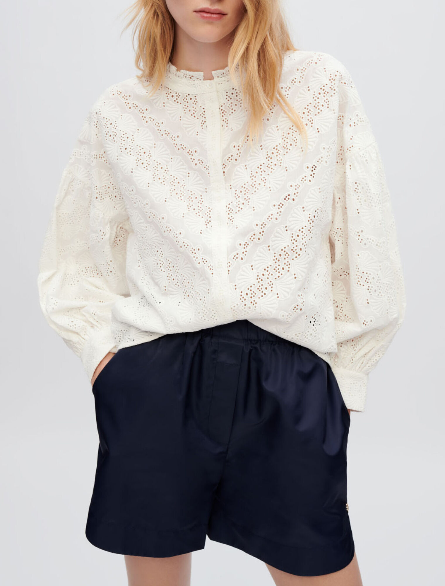 Chemise en coton brodée