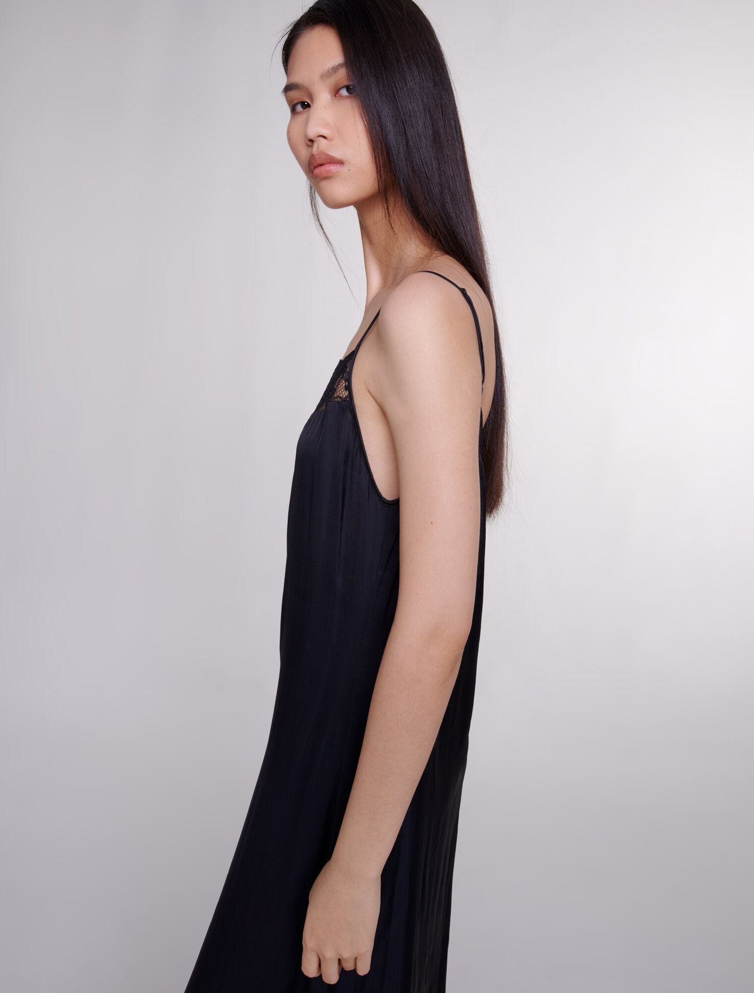 Robe longue satinée