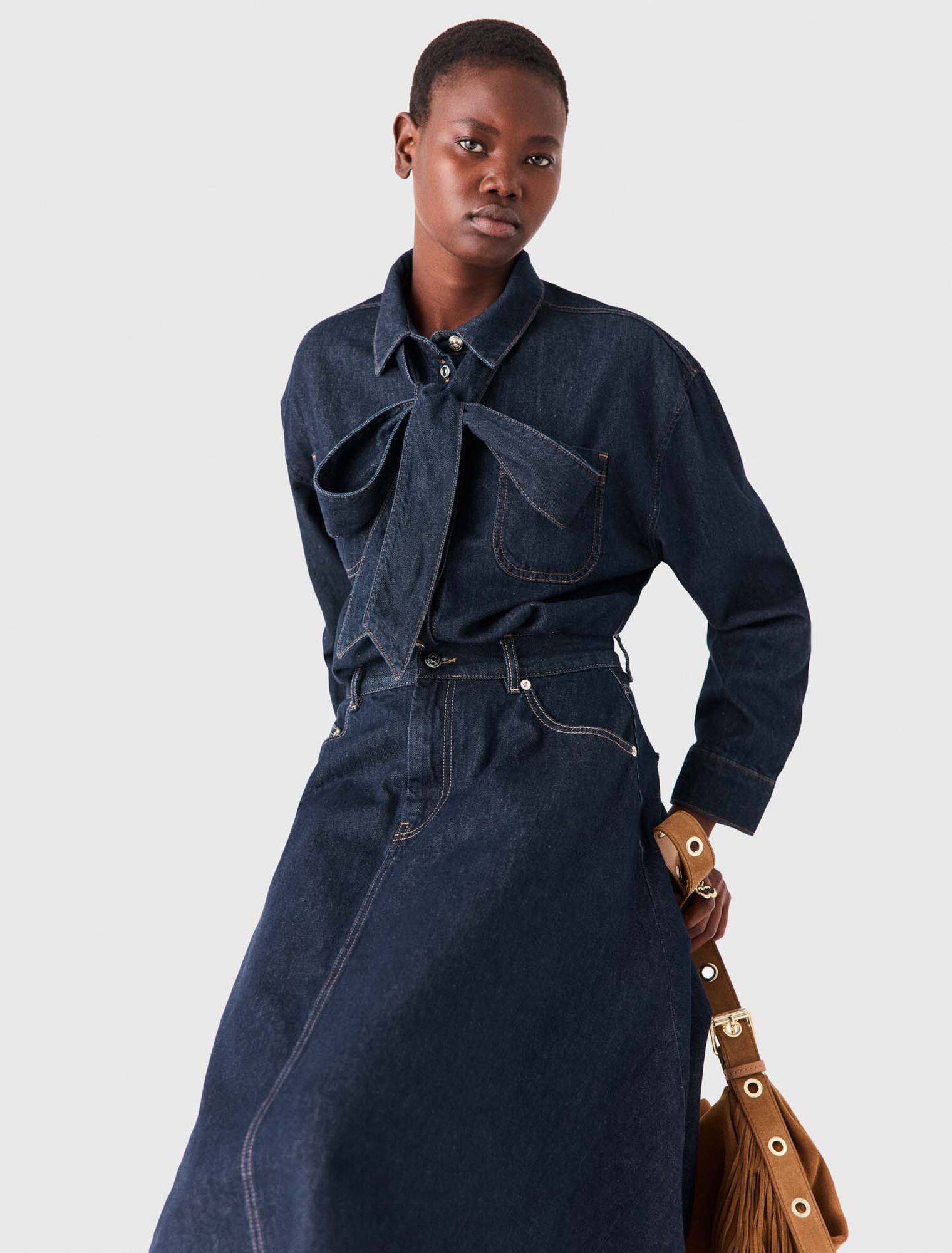Chemise en denim avec Lavalli&egrave;re