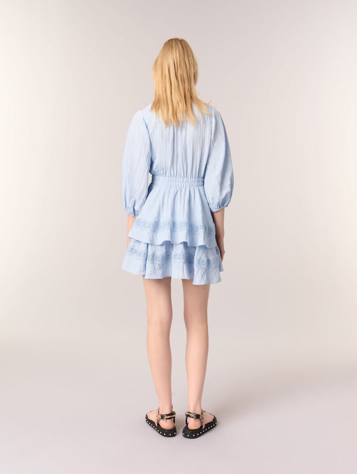 Robe à volants et détails dentelle