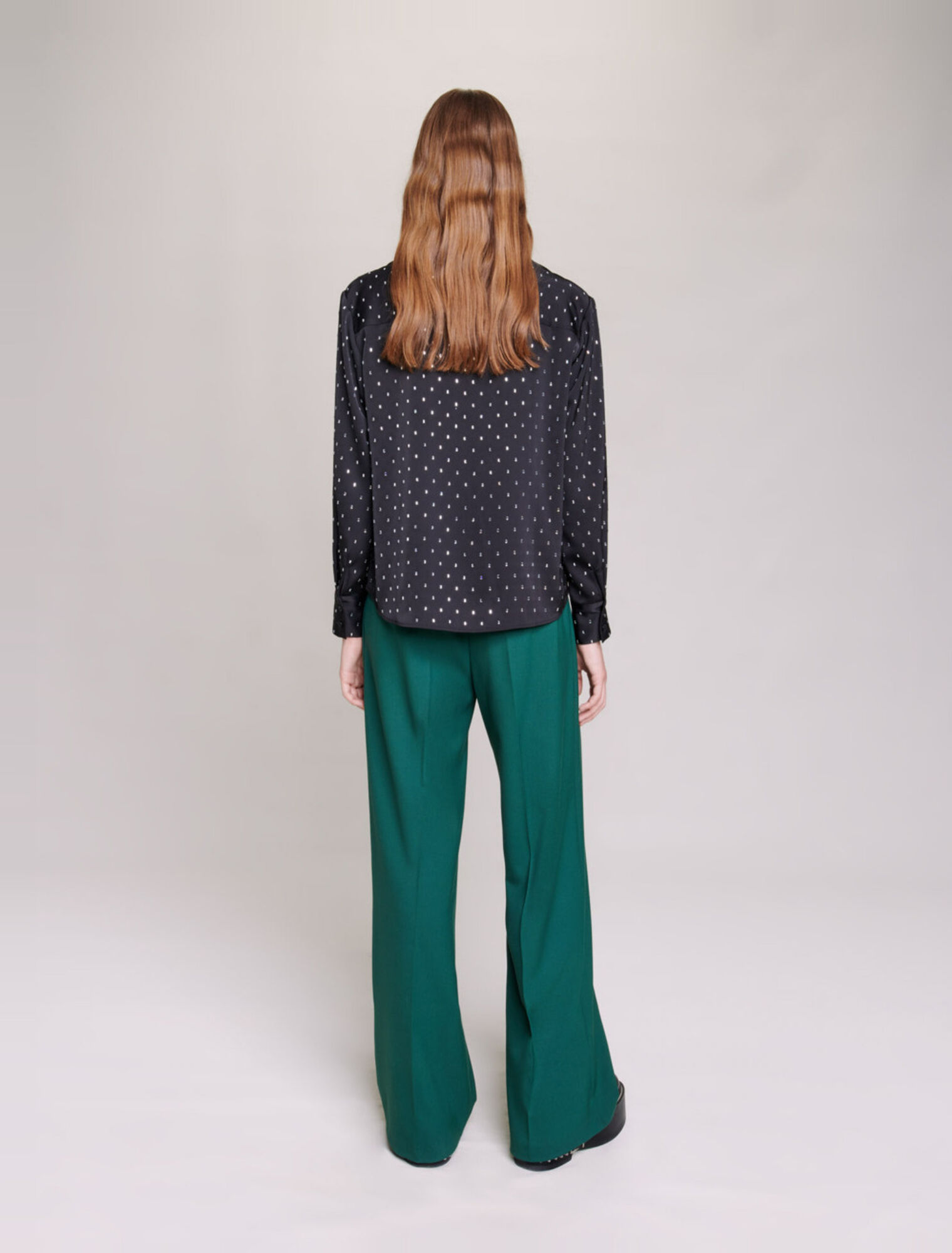 Chemise satinée à strass
