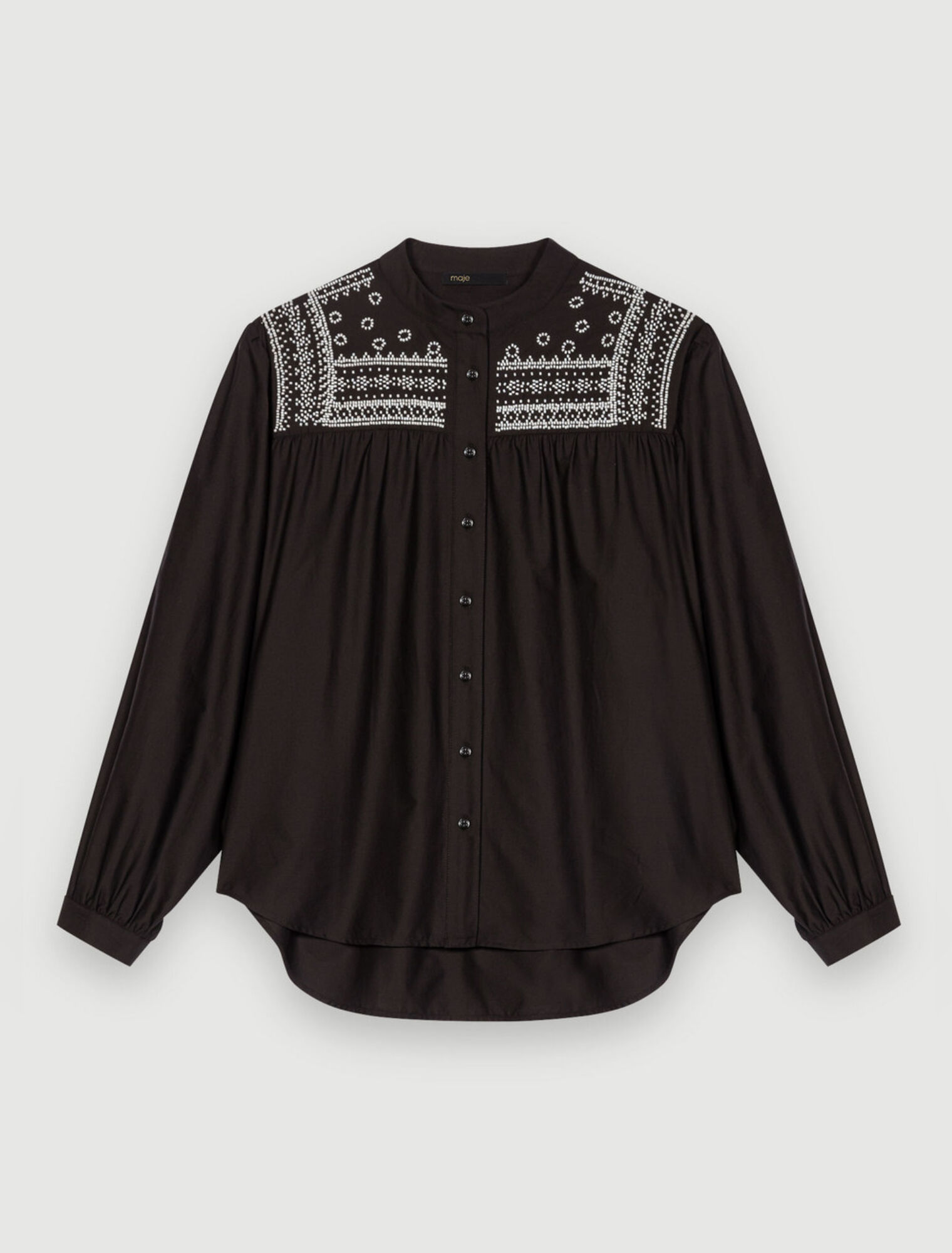 Chemise à détails brodés