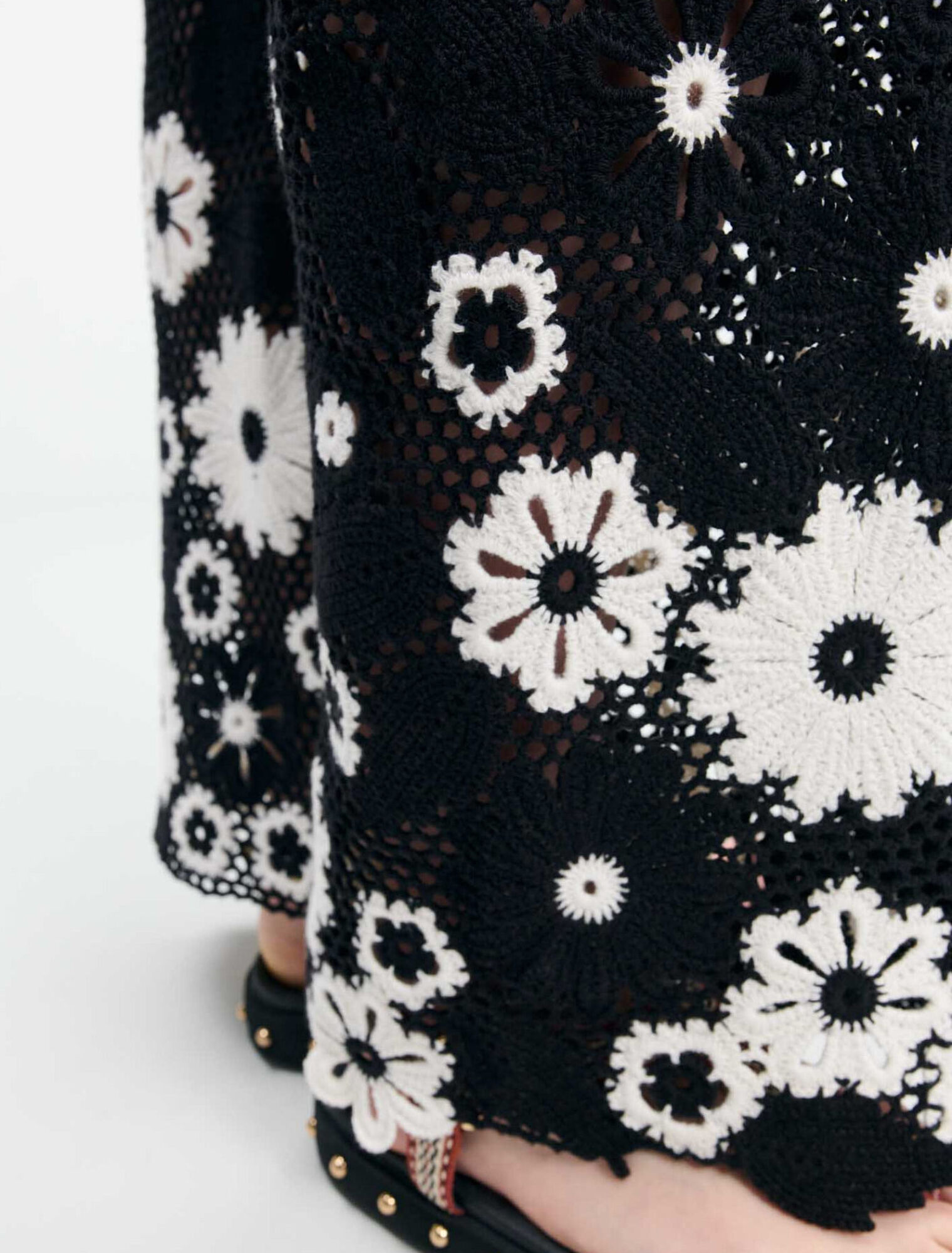 Pantalon en crochet floral