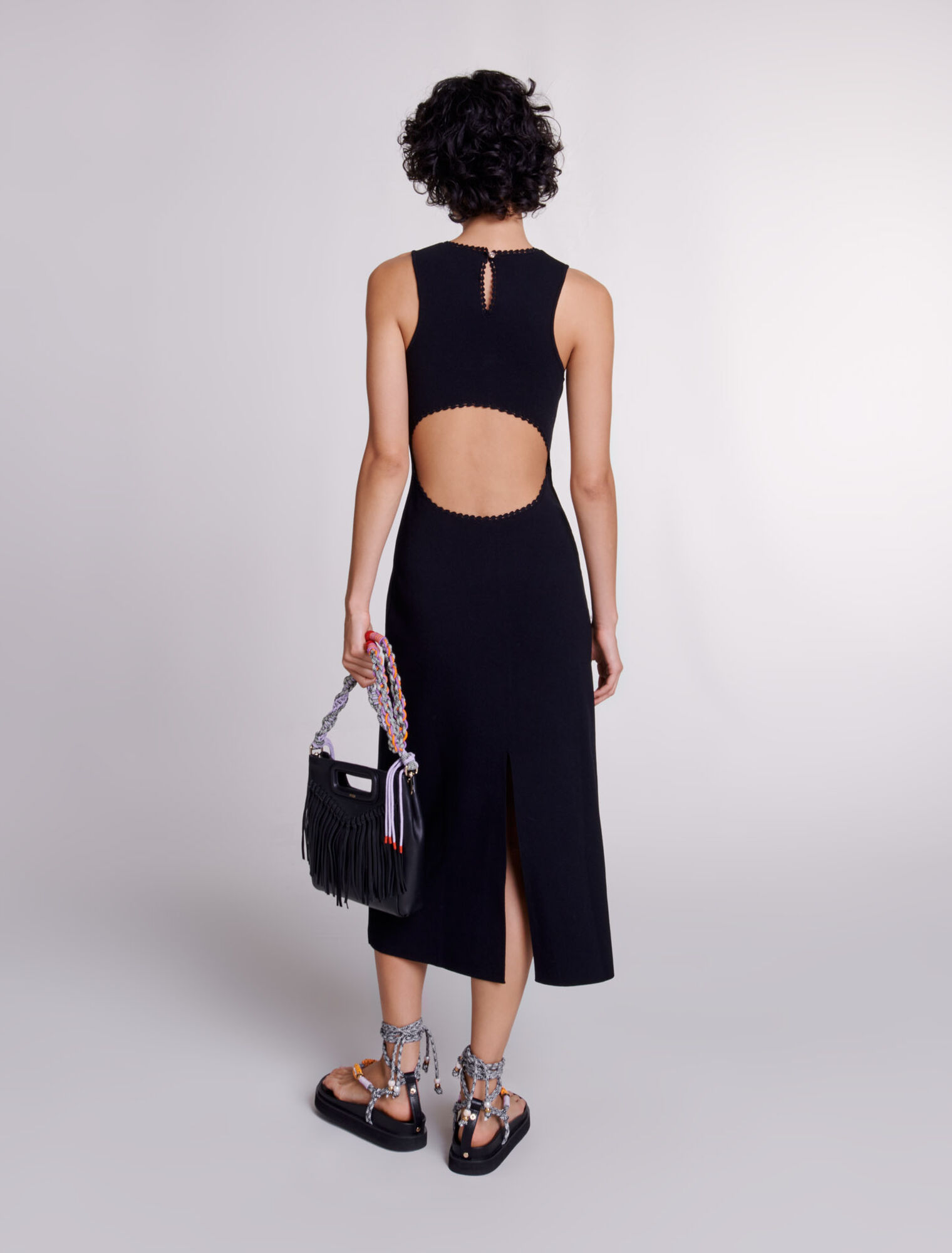 Robe longue en maille à découpes