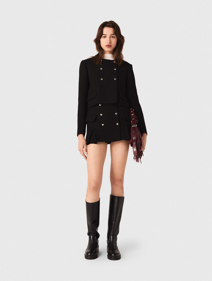 Veste courte avec boutons dorés