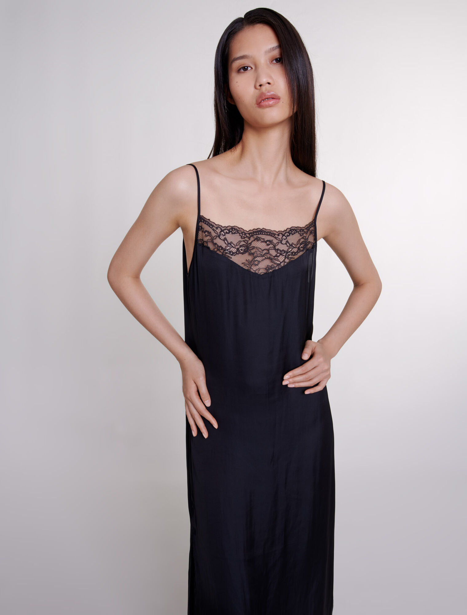 Robe longue satinée
