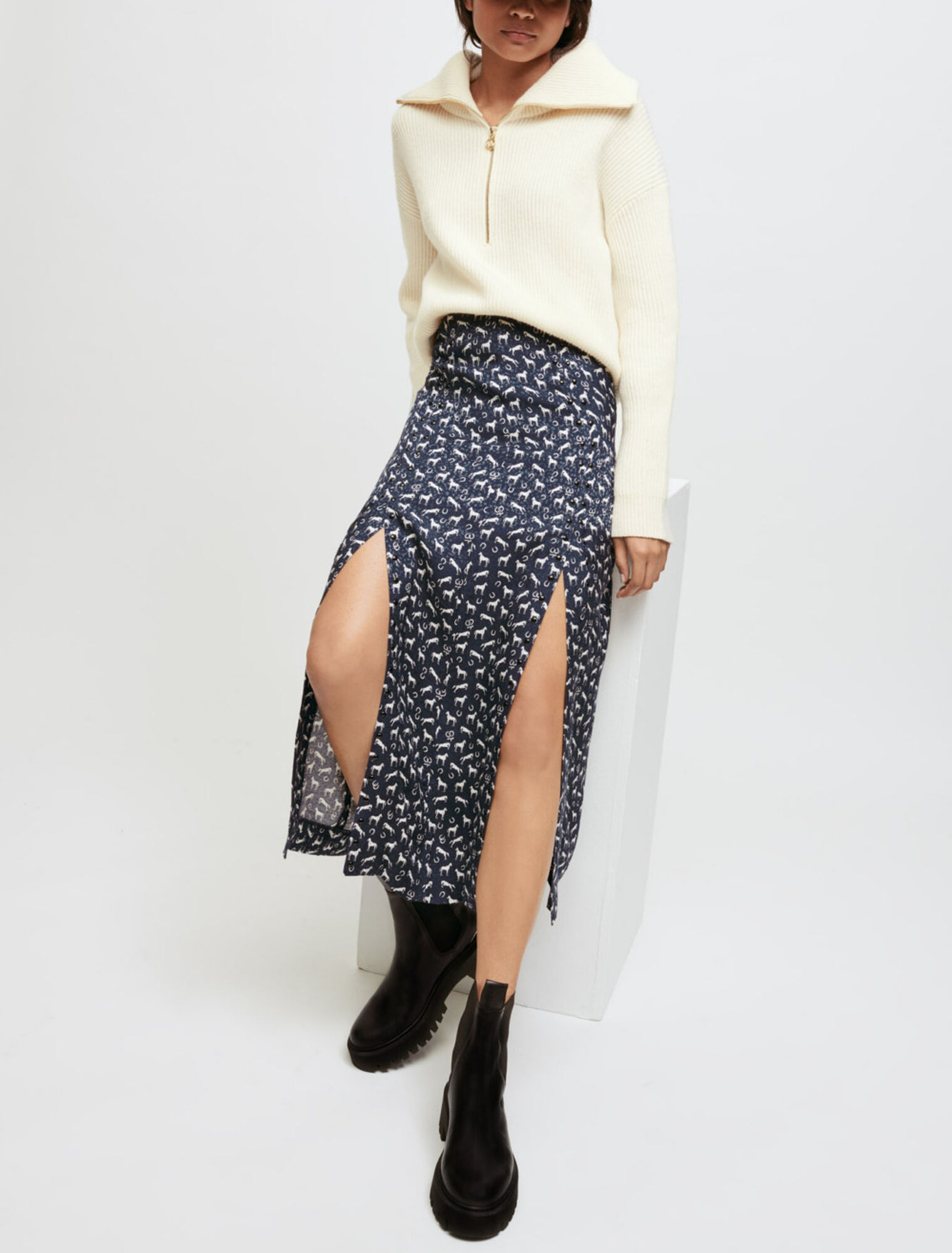 Jupe en jacquard imprimé chevaux à clous