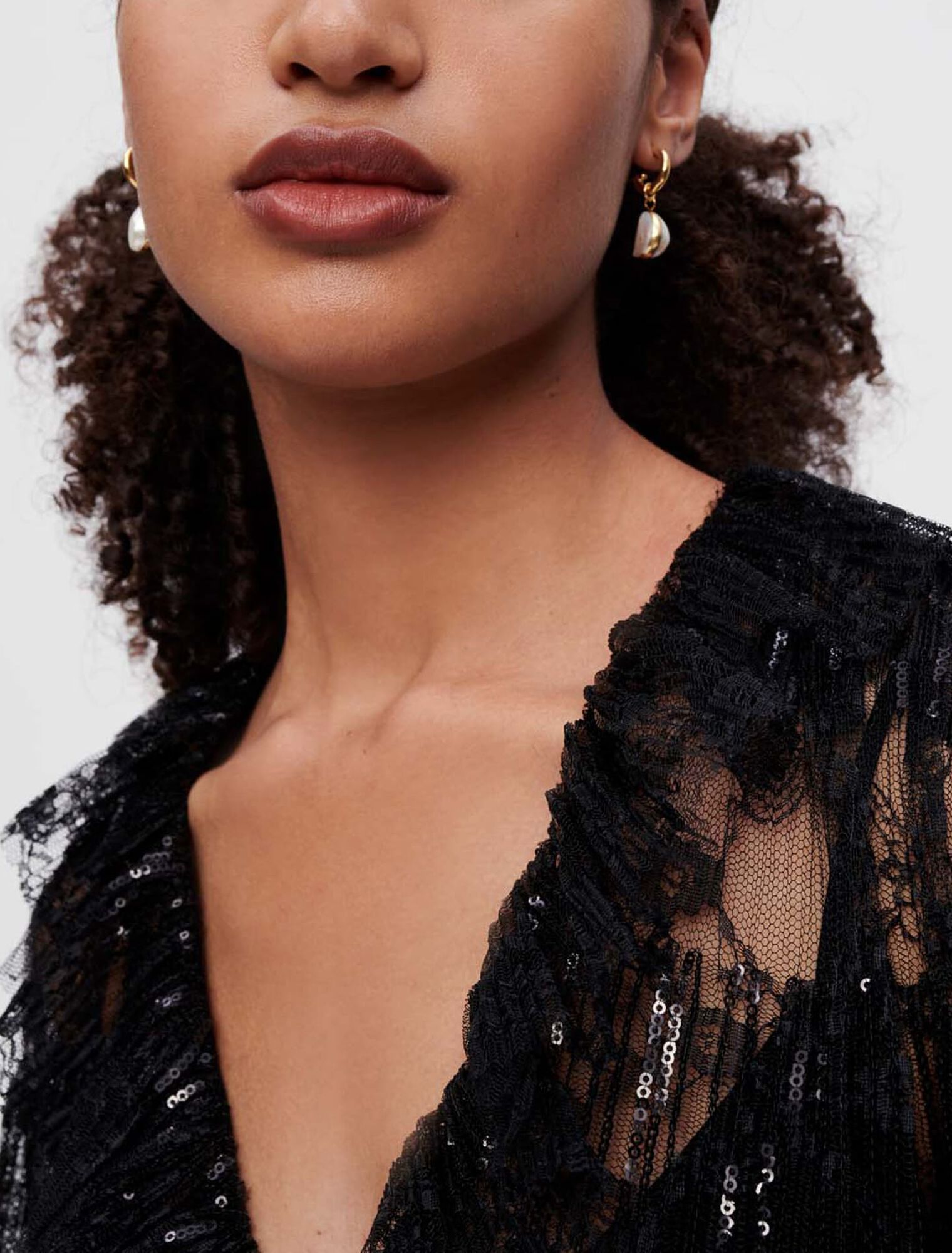 Robe en dentelle plissée noire