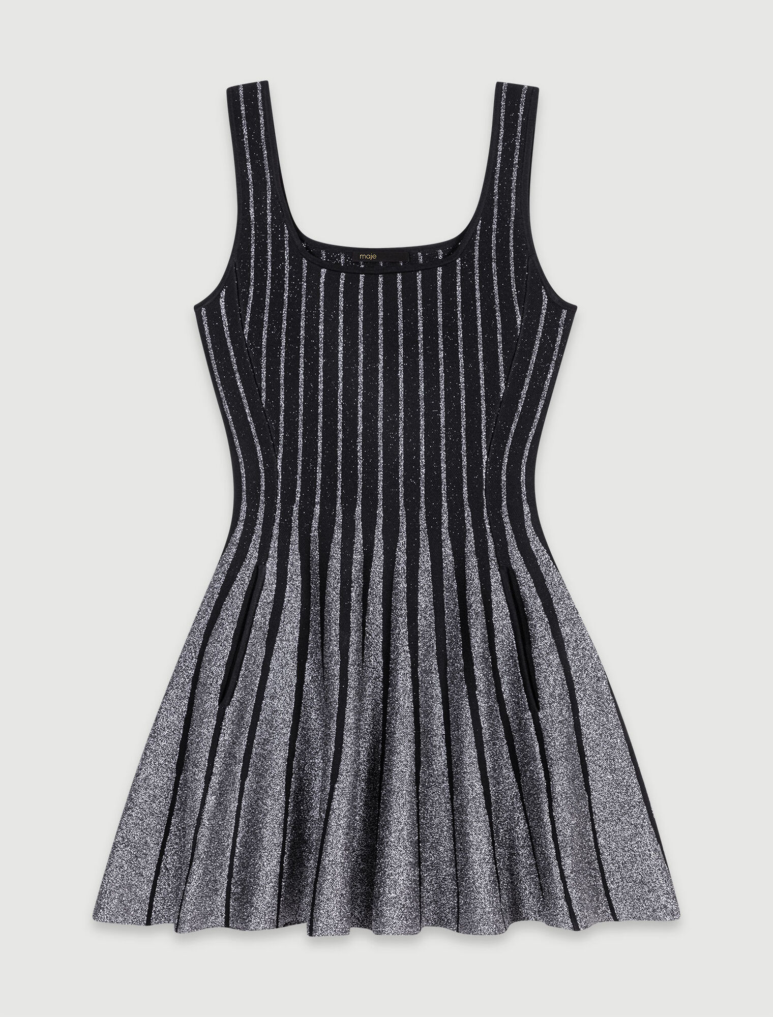 Robe courte en maille jacquard