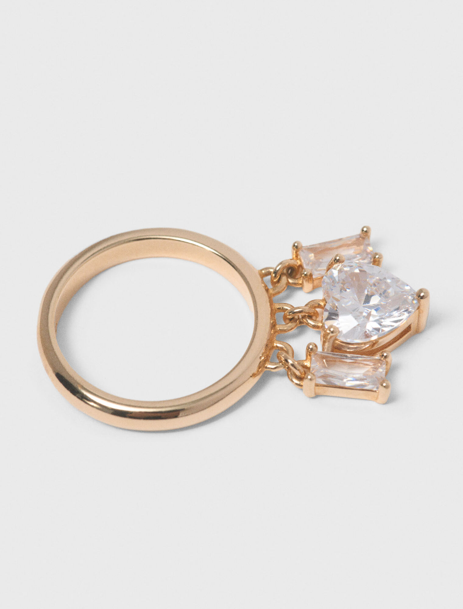 Bague dor&eacute;e &agrave; bijoux strass&eacute;s