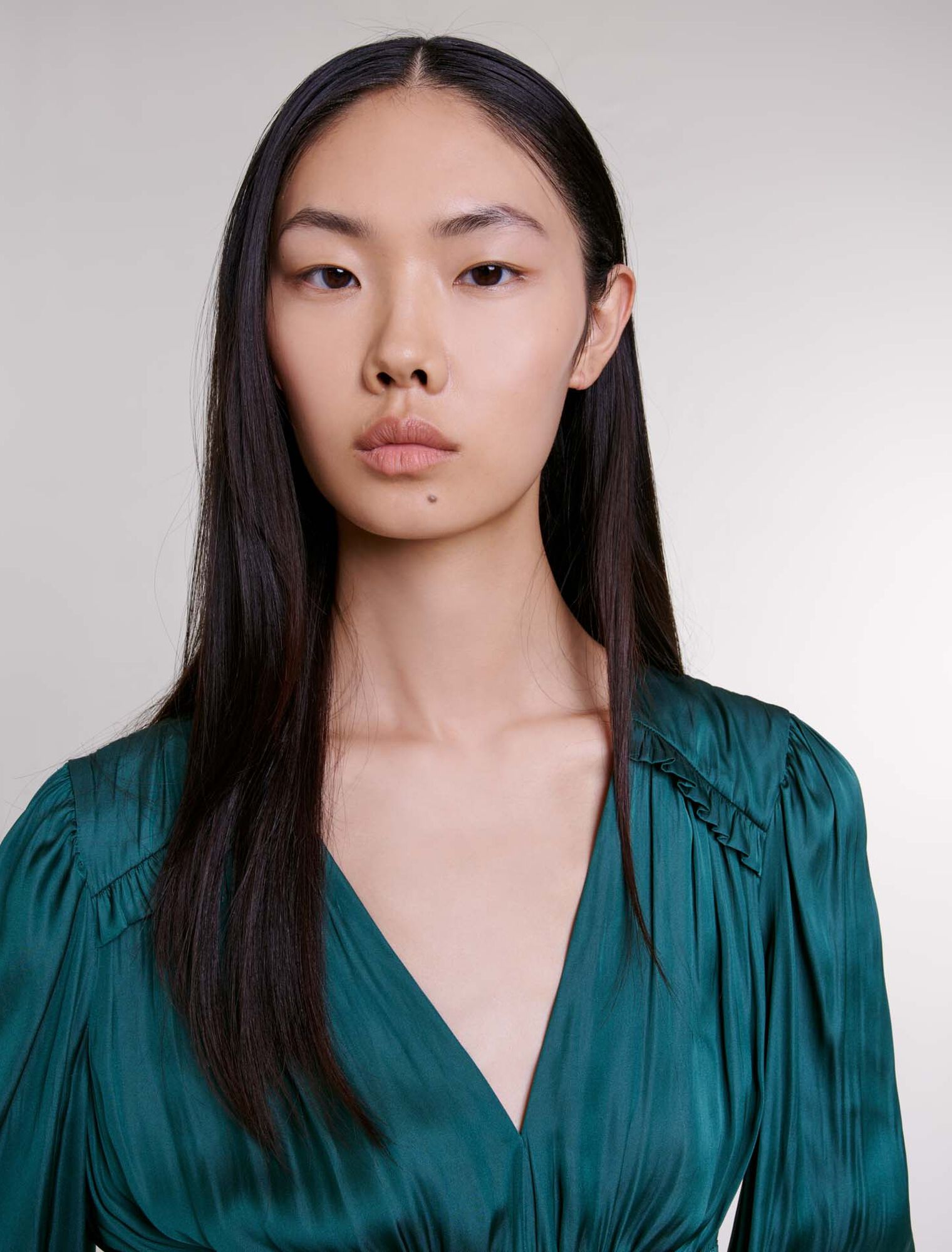 Robe courte satinée