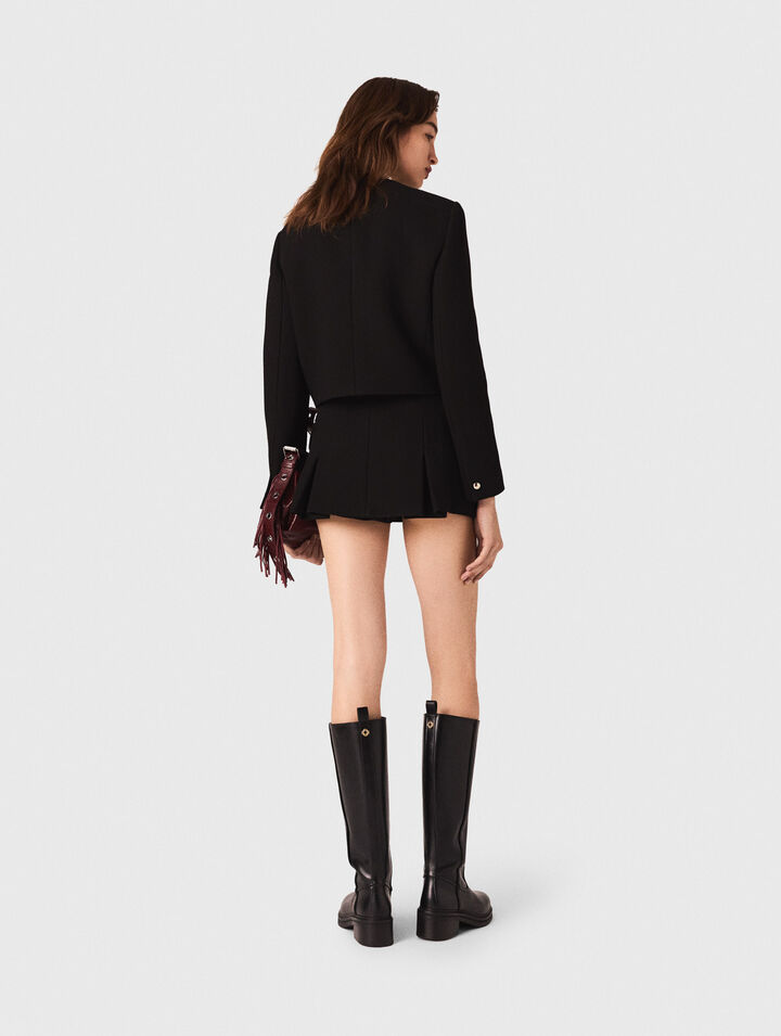 Veste courte avec boutons dorés