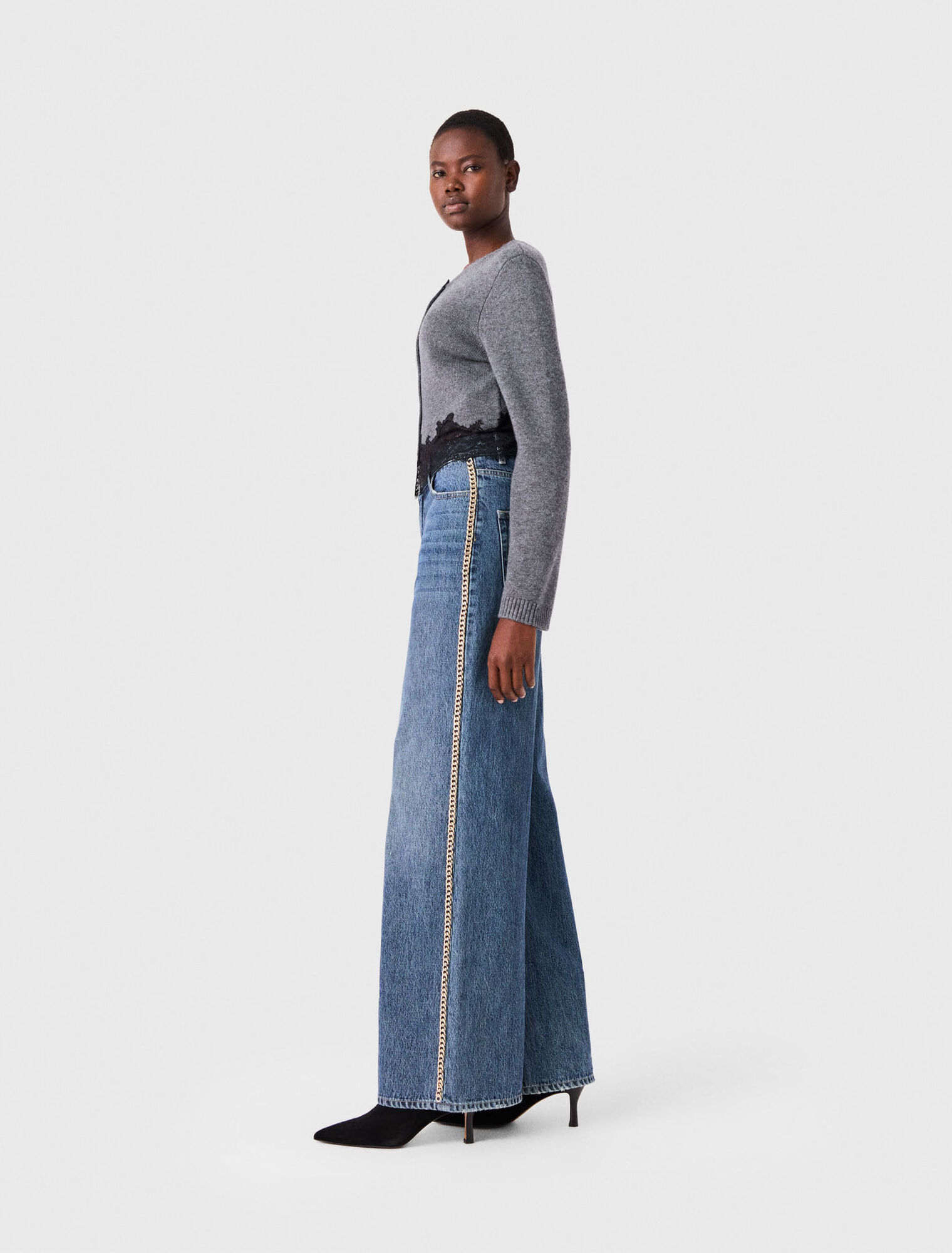 Wide-leg jeans with chains