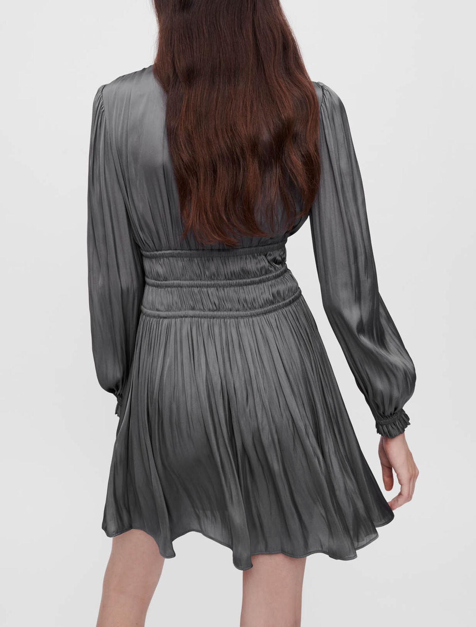 Robe courte satinée