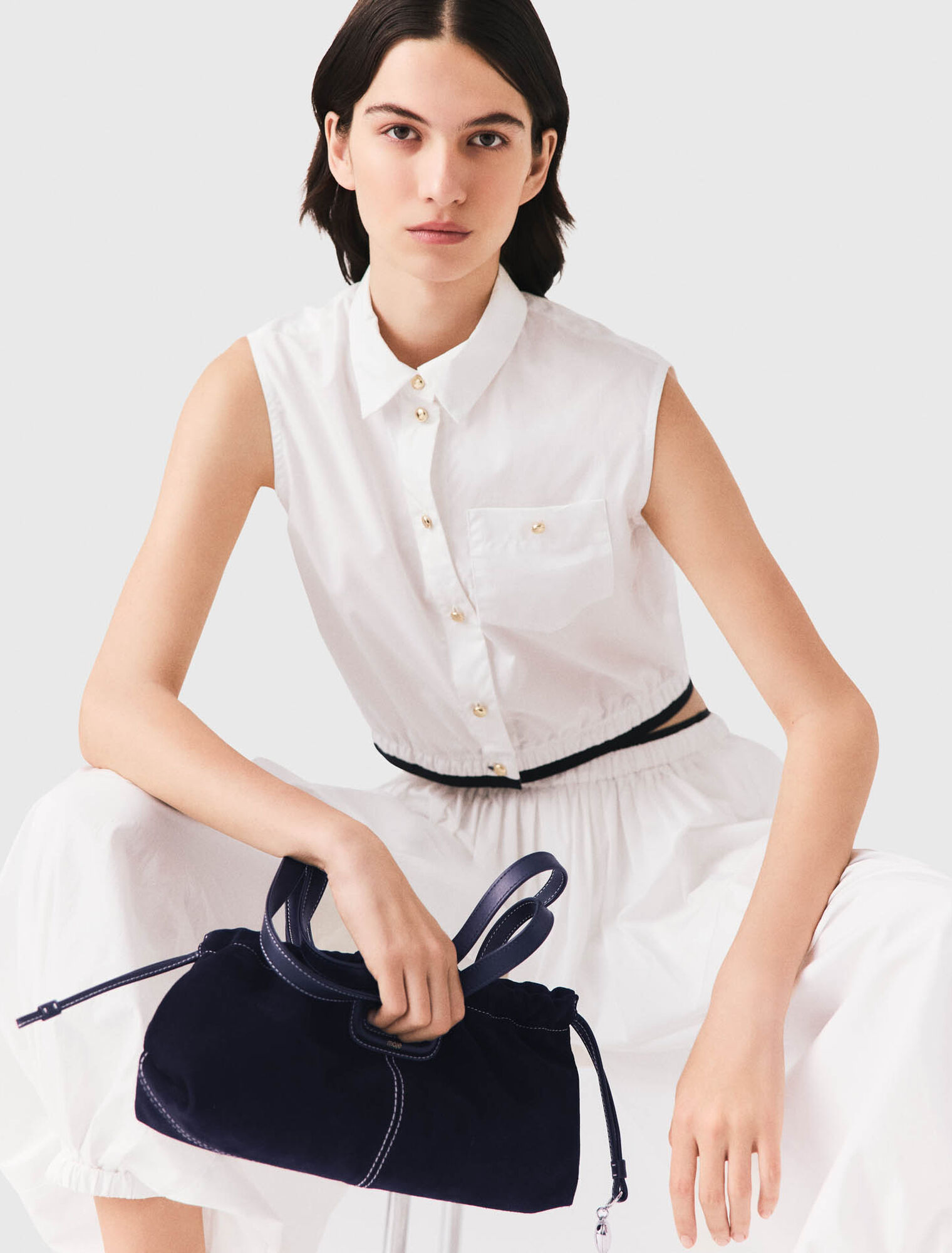 Cropped sleeveless shirt