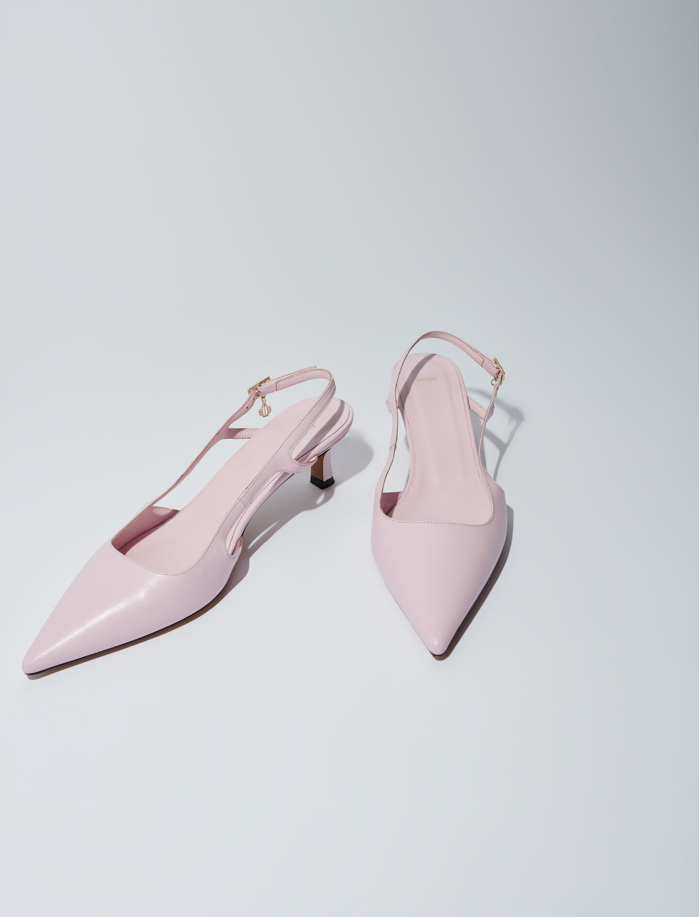 Escarpins pointus en cuir