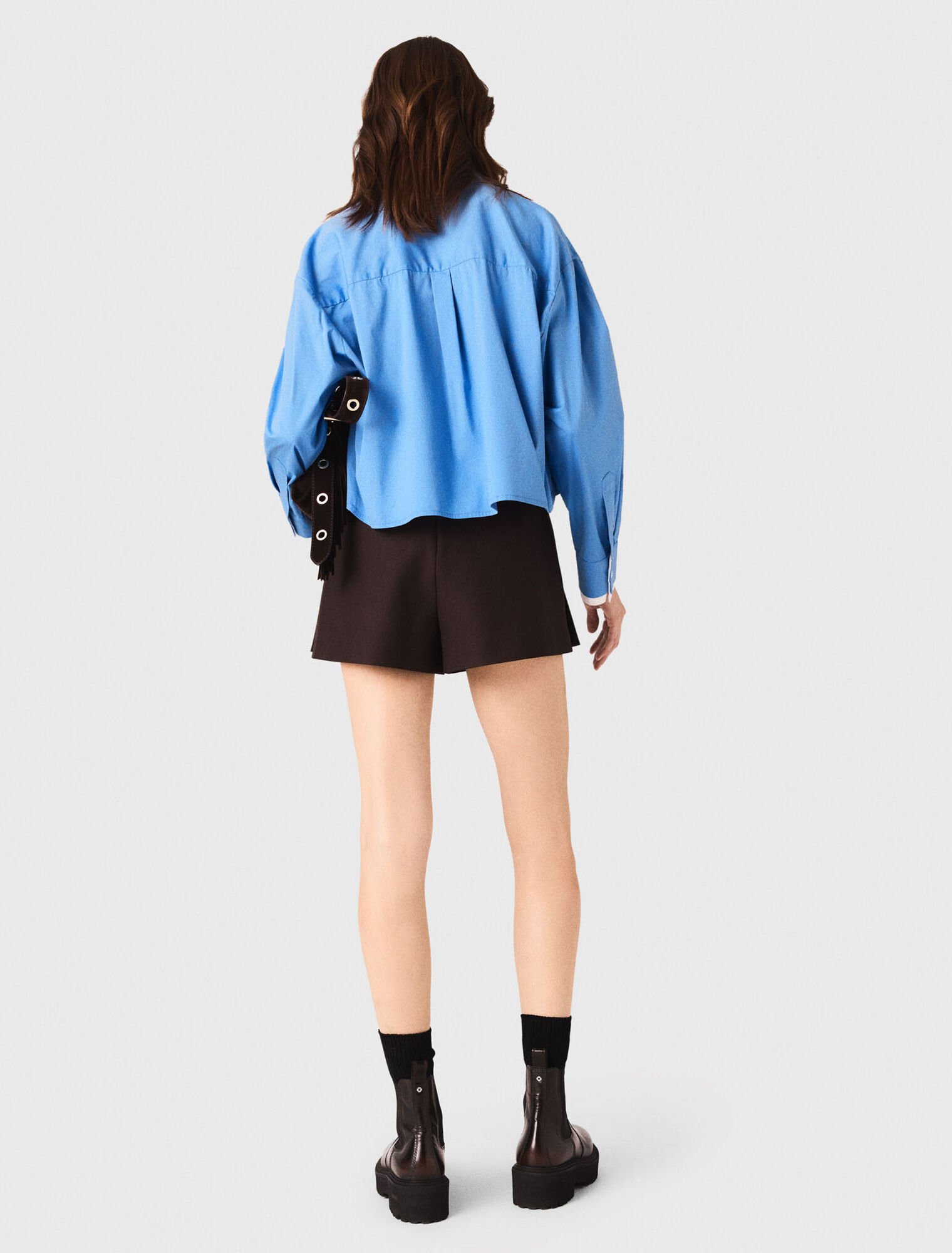 Chemise avec bijoux amovible