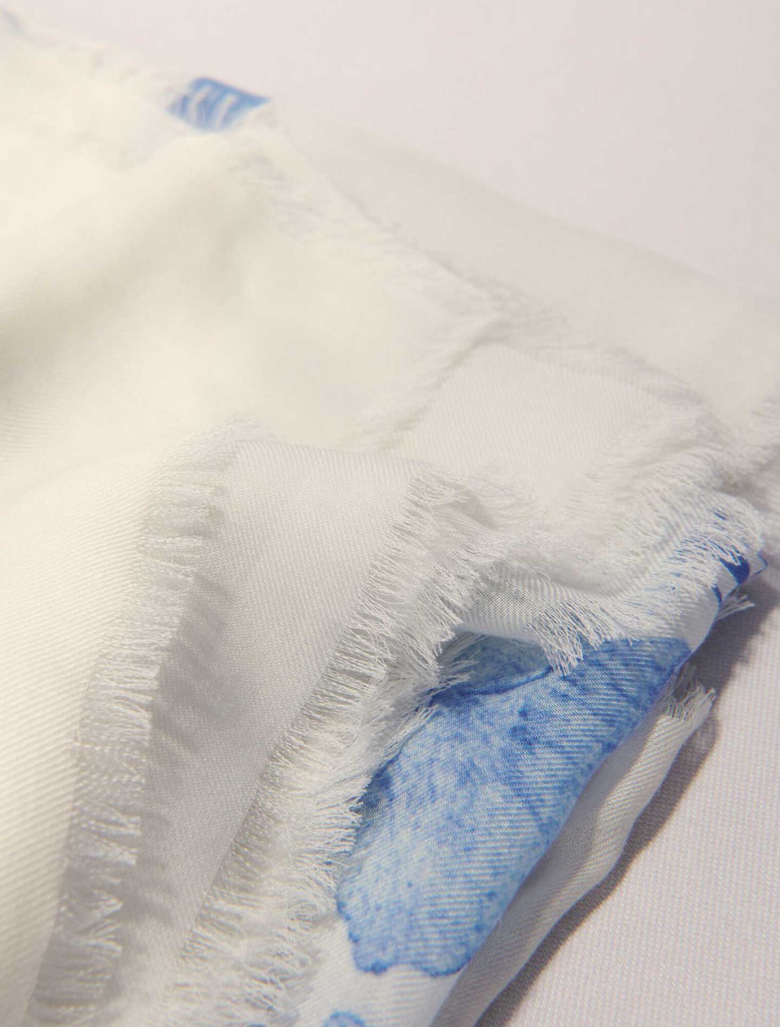 140x140 Watercolour theme shawl