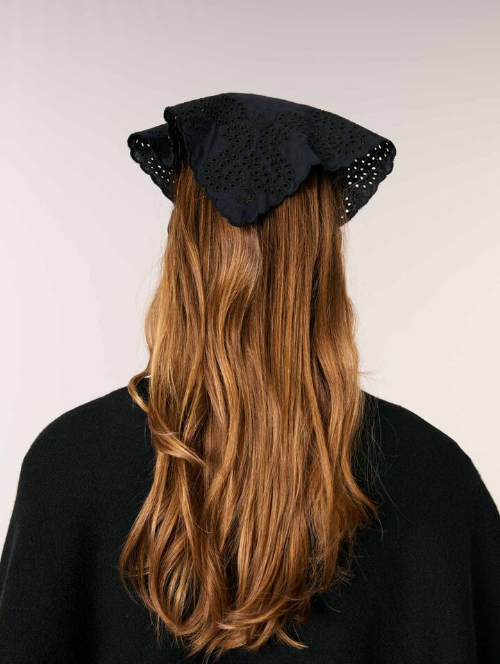 Foulard triangle à nouer