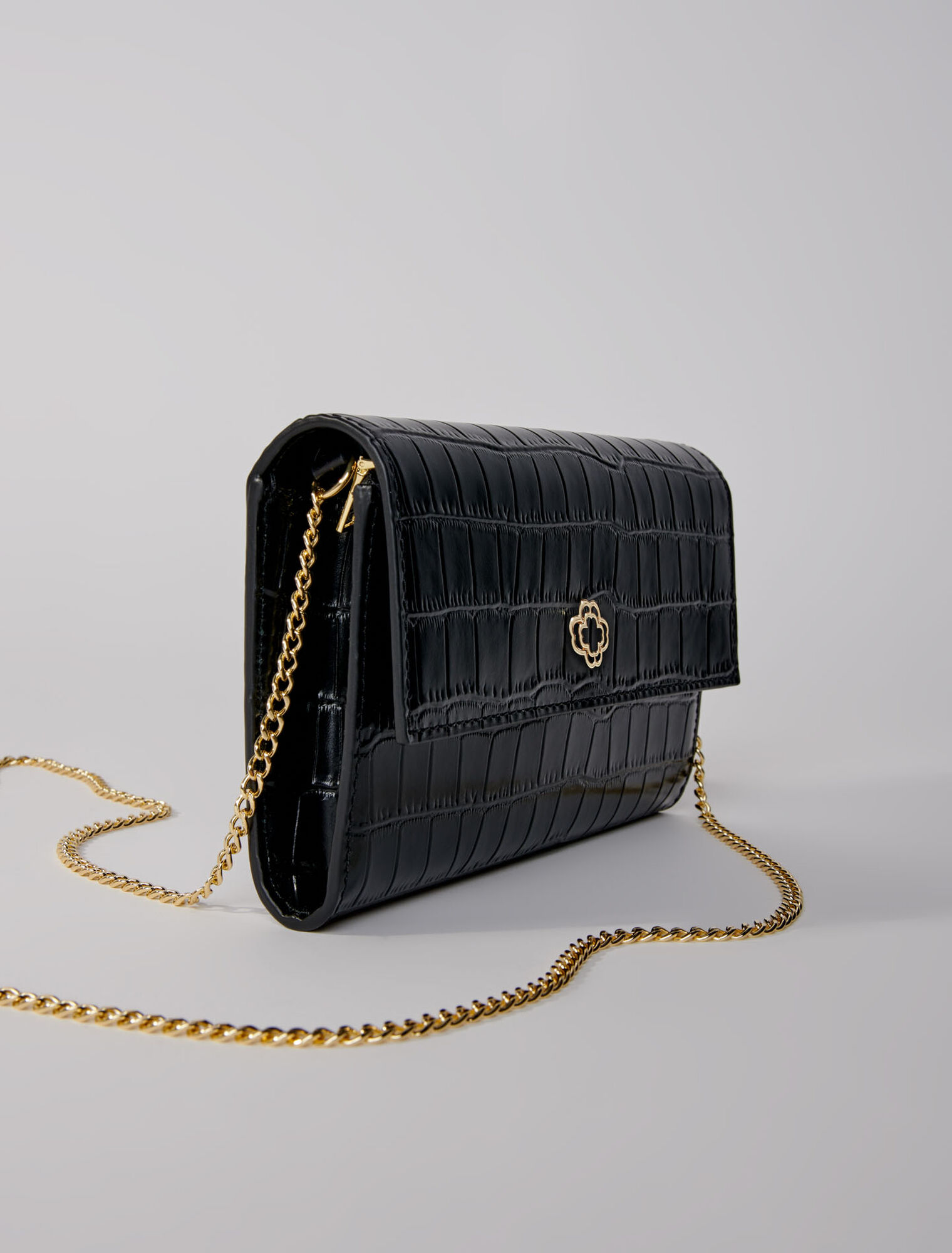 Sac pochette en cuir embossé