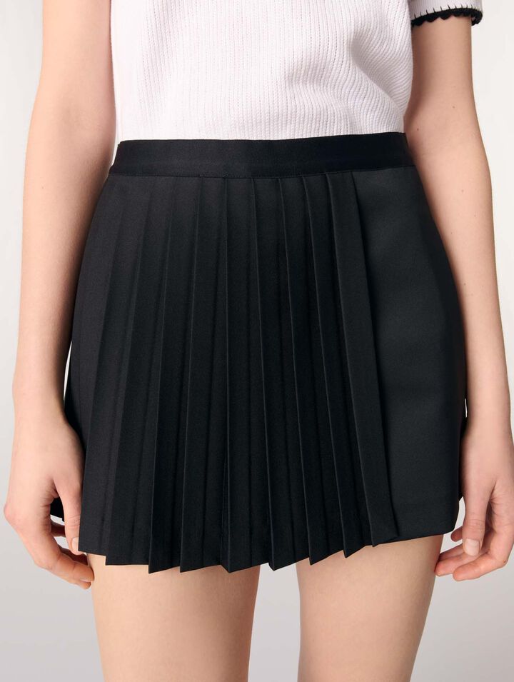 Short droit plissé