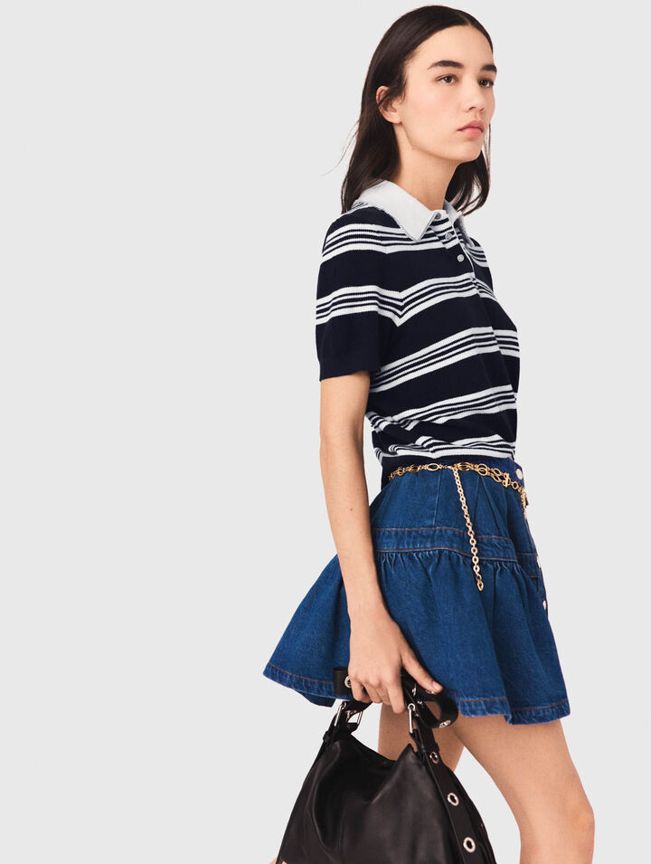 Short denim skirt