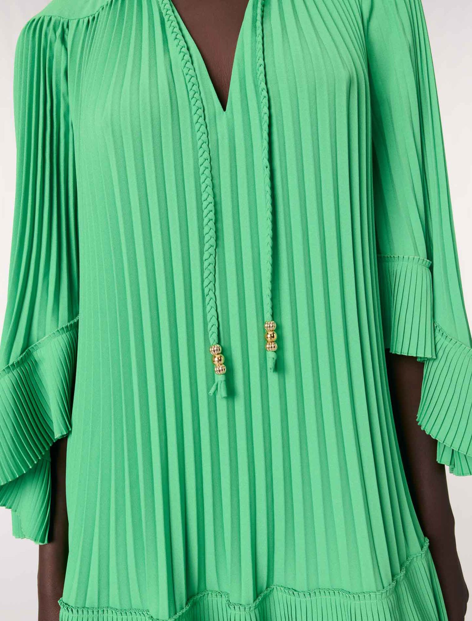 Robe courte plissée