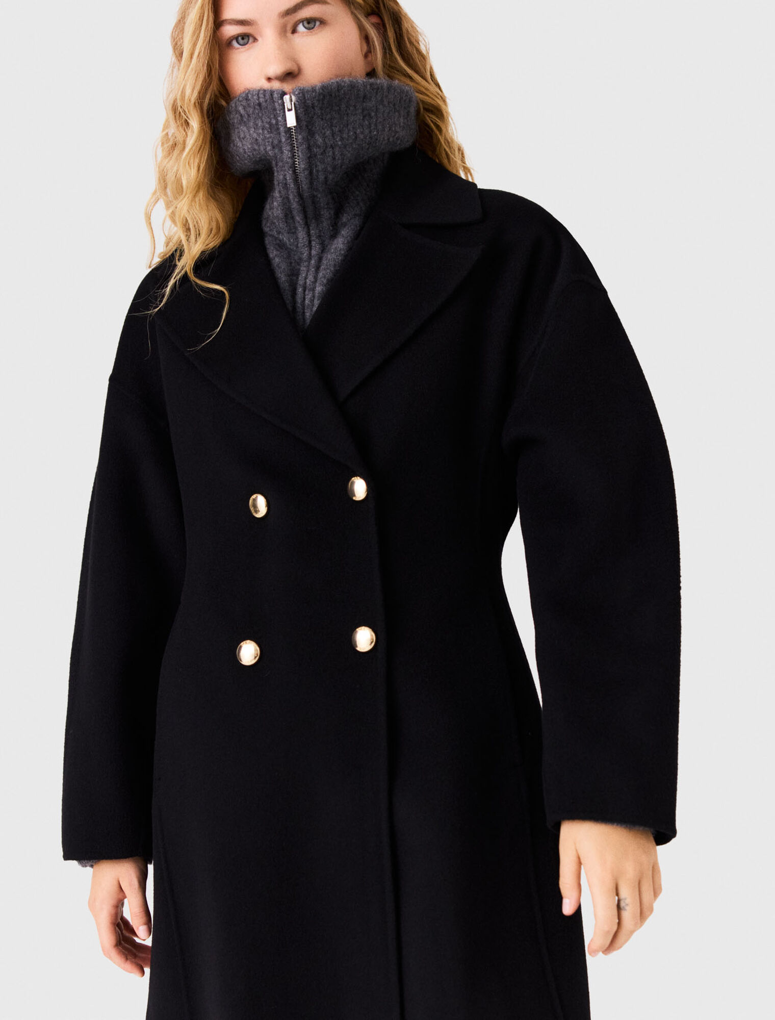 Manteau long crois&eacute; en laine