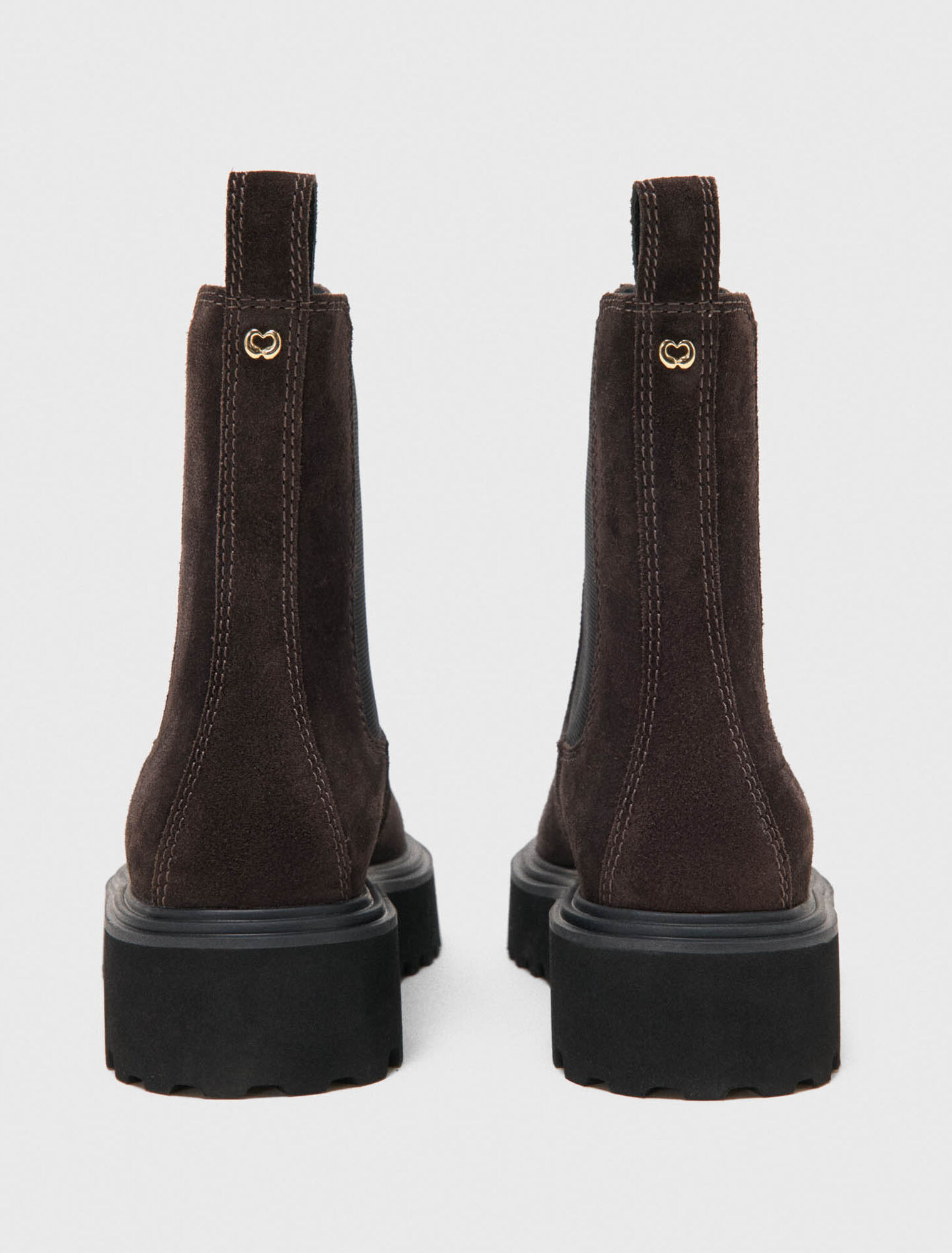Bottines chelsea en su&egrave;de