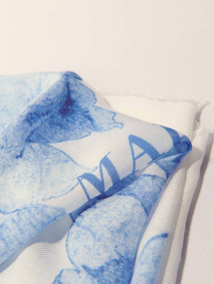 140x140 Watercolour theme shawl