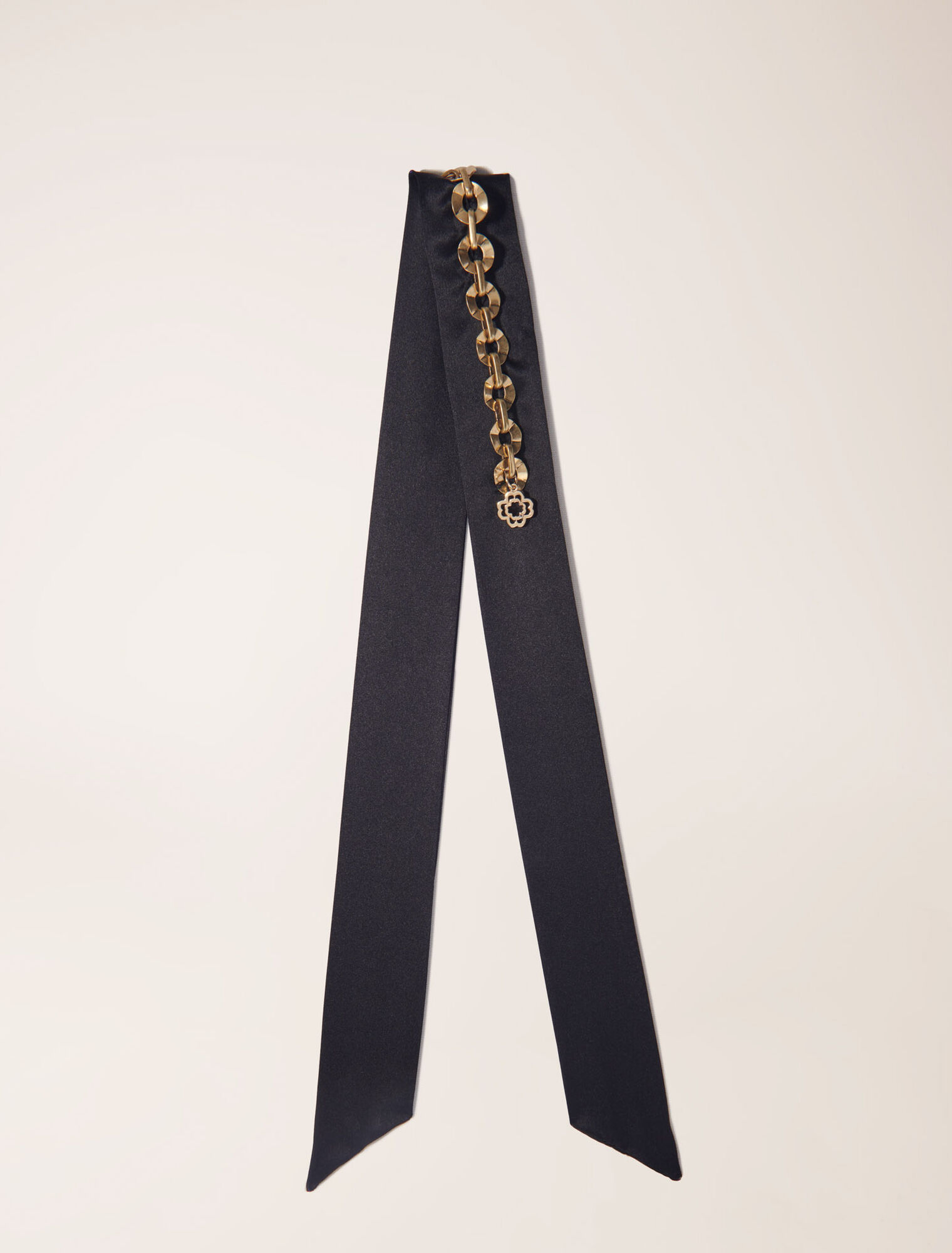 Twill with chain