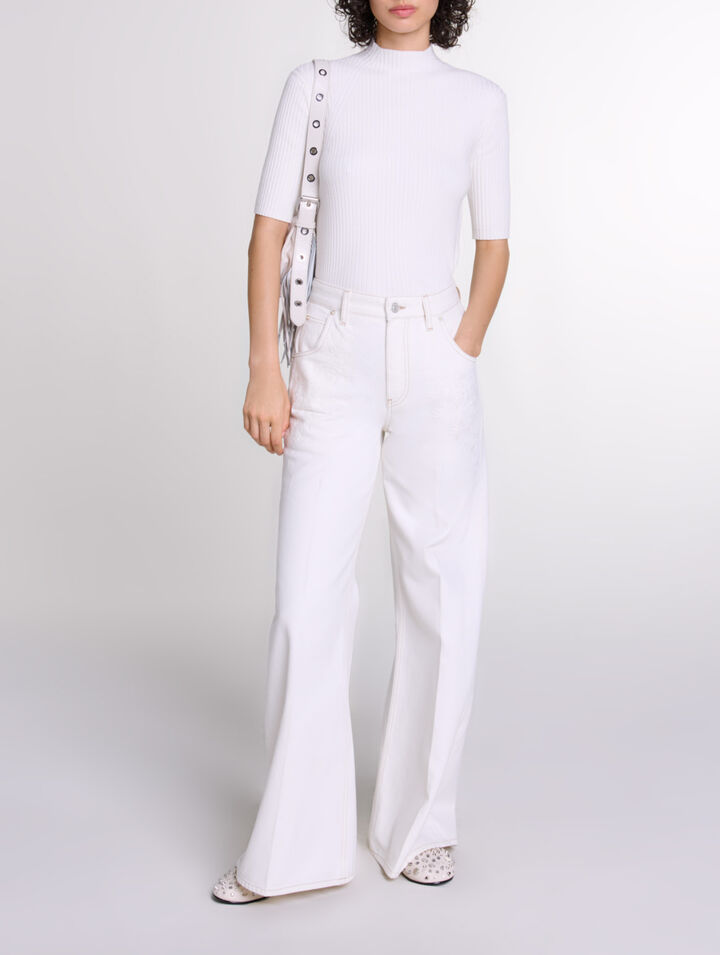 Embroidered high-waisted jeans