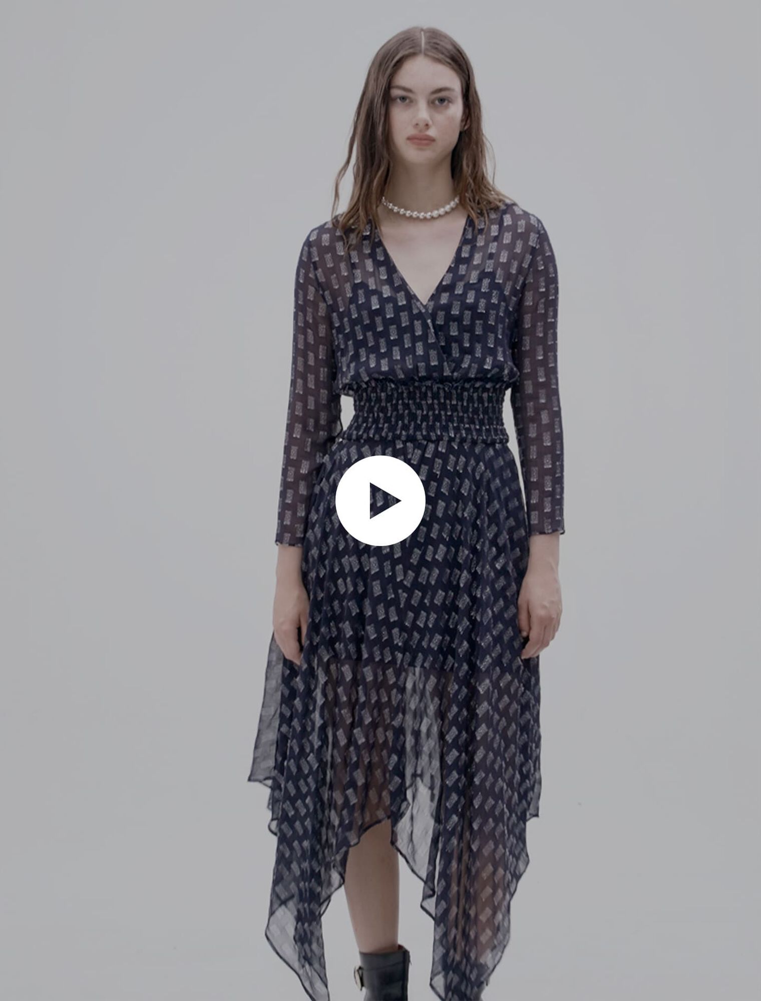 Robe longue asymétrique imprimé fleurs