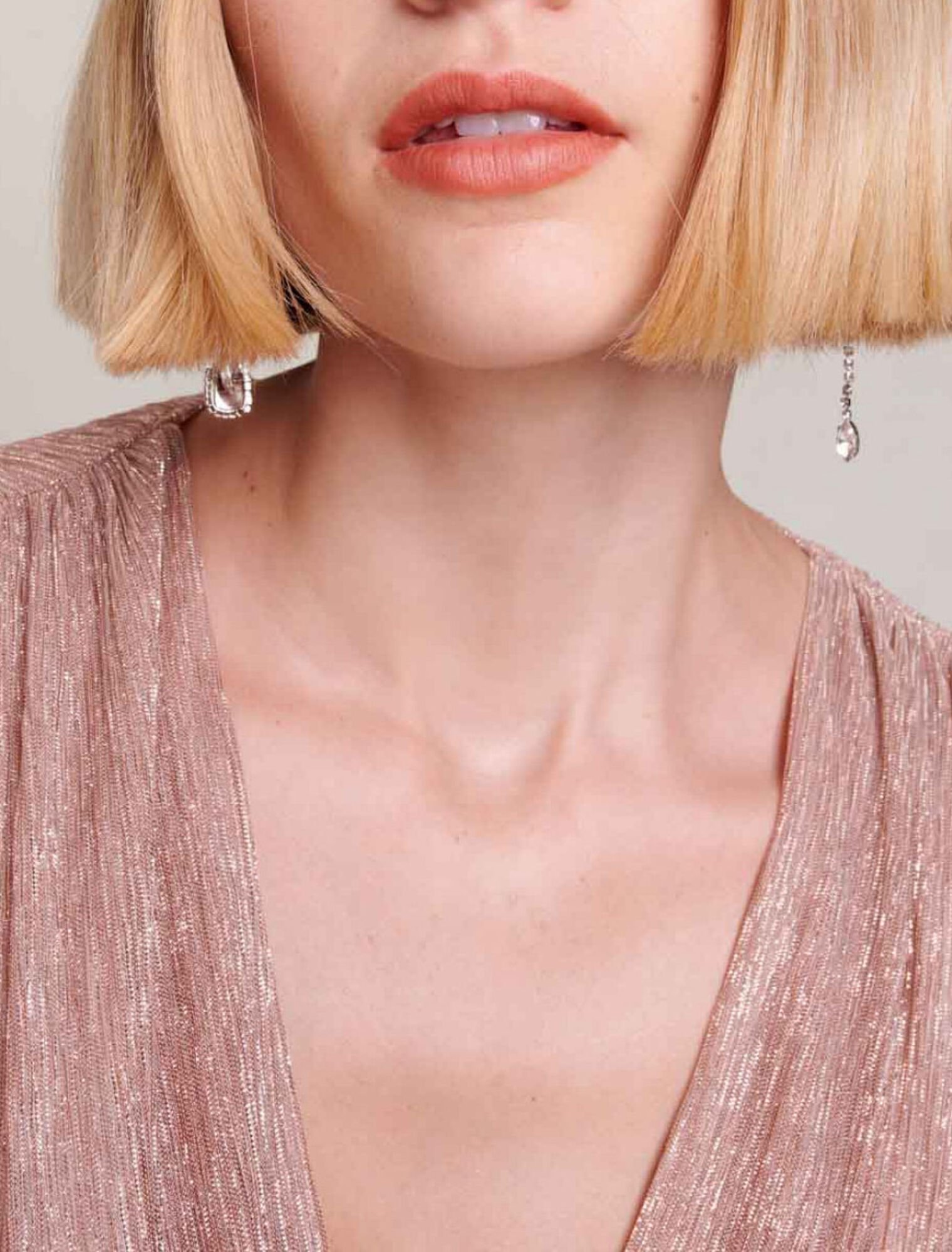 Robe longue lamée à volants