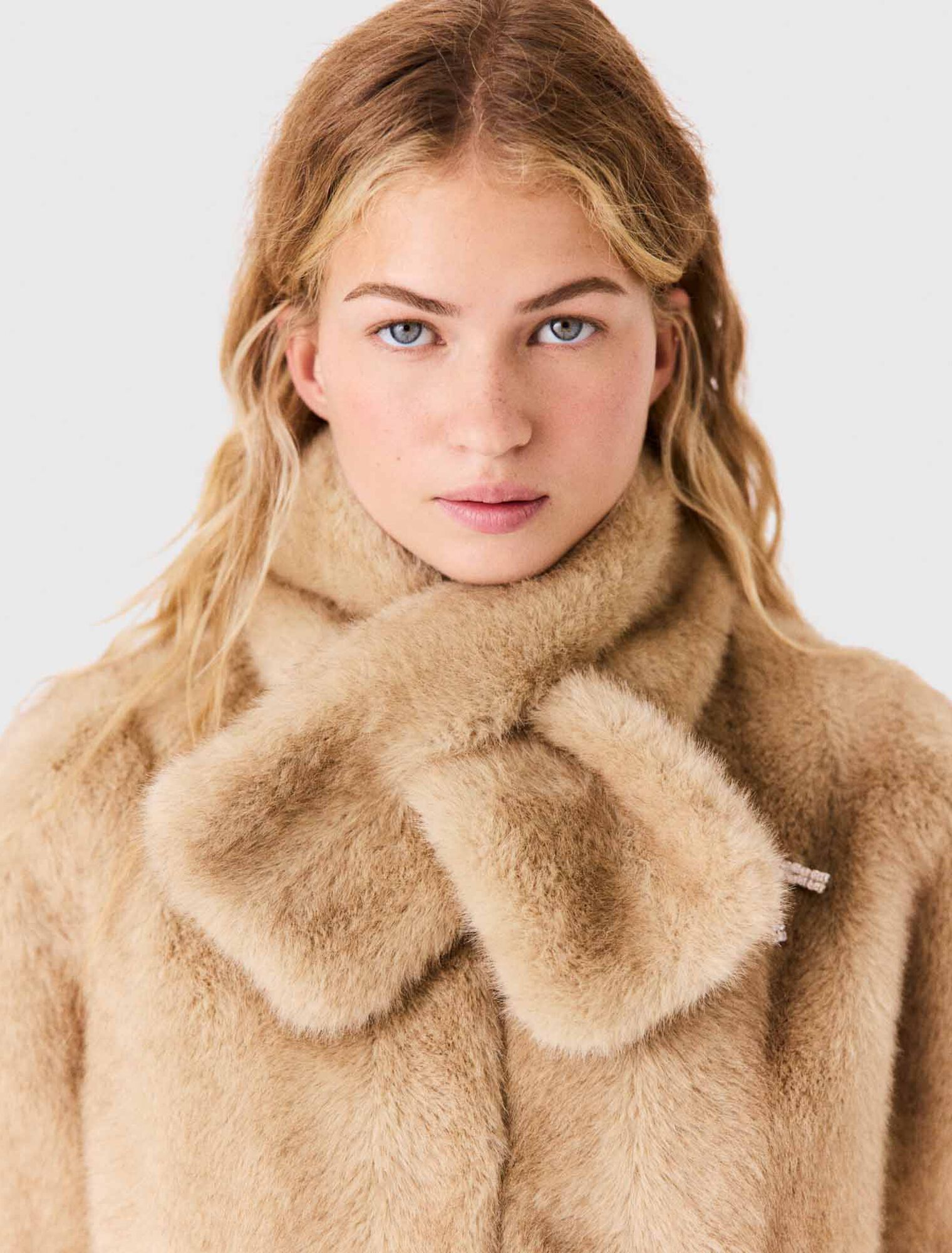 Short faux fur jacket