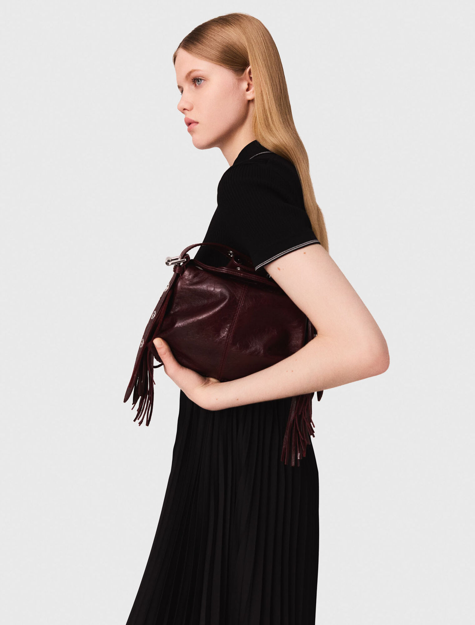 Robe longue plissée avec col polo