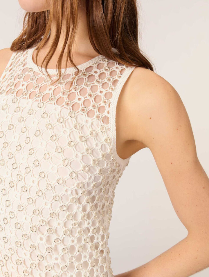 Robe longue en crochet avec perles