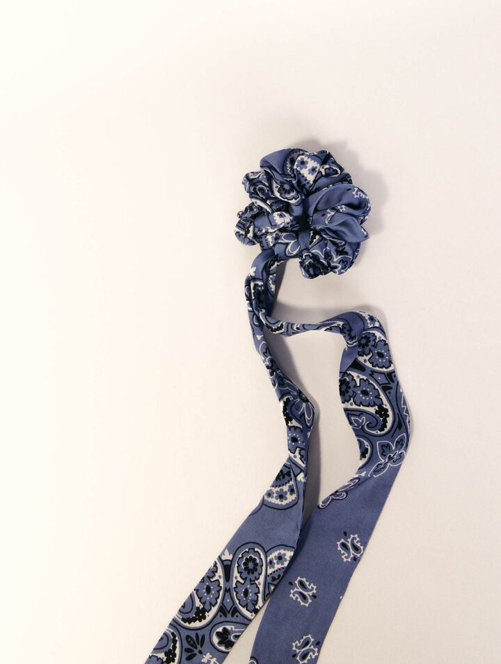 Chouchou avec foulard ruban imprimé