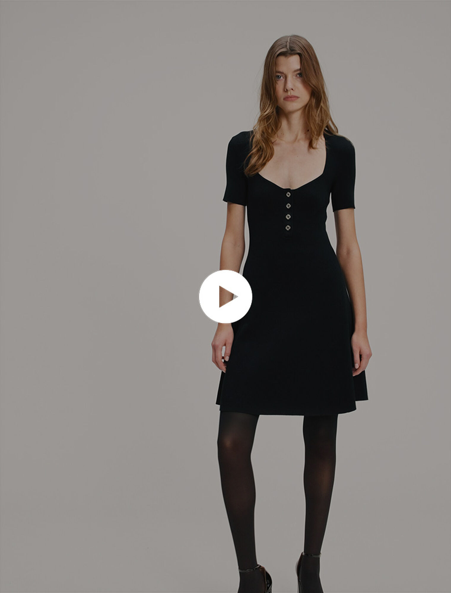Robe courte en maille côtelée