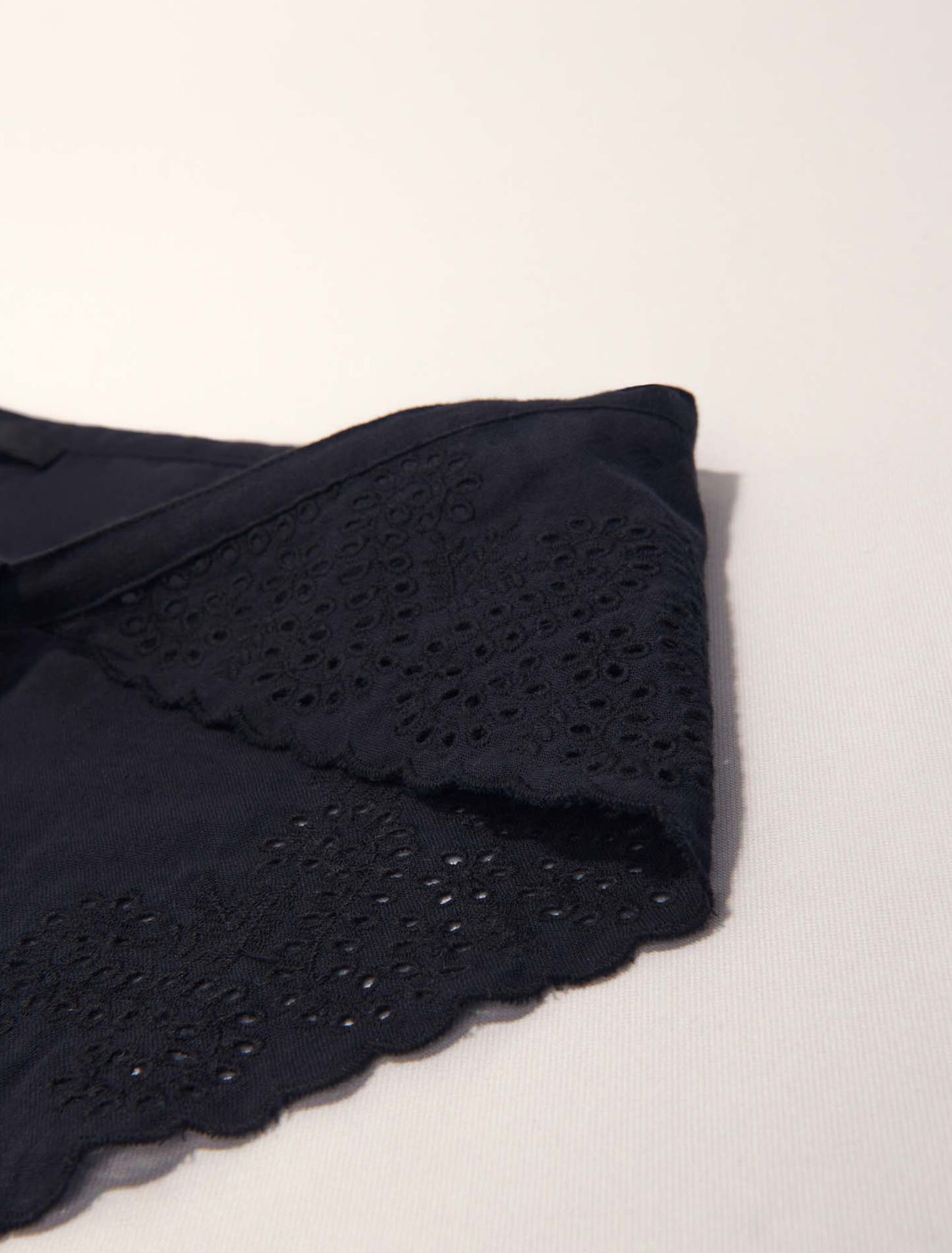 Triangle scarf